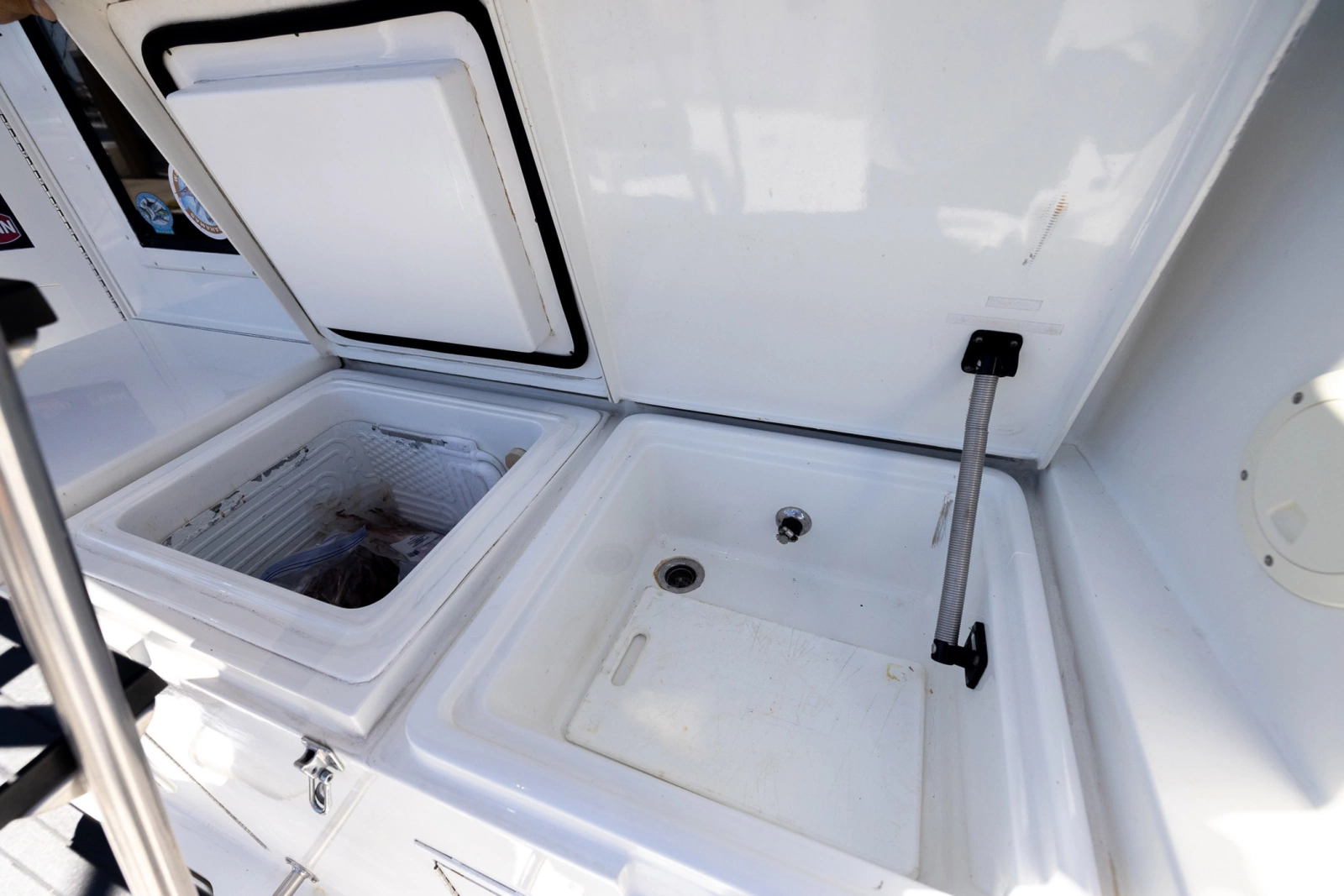 1995 Hatteras 43 Convertible