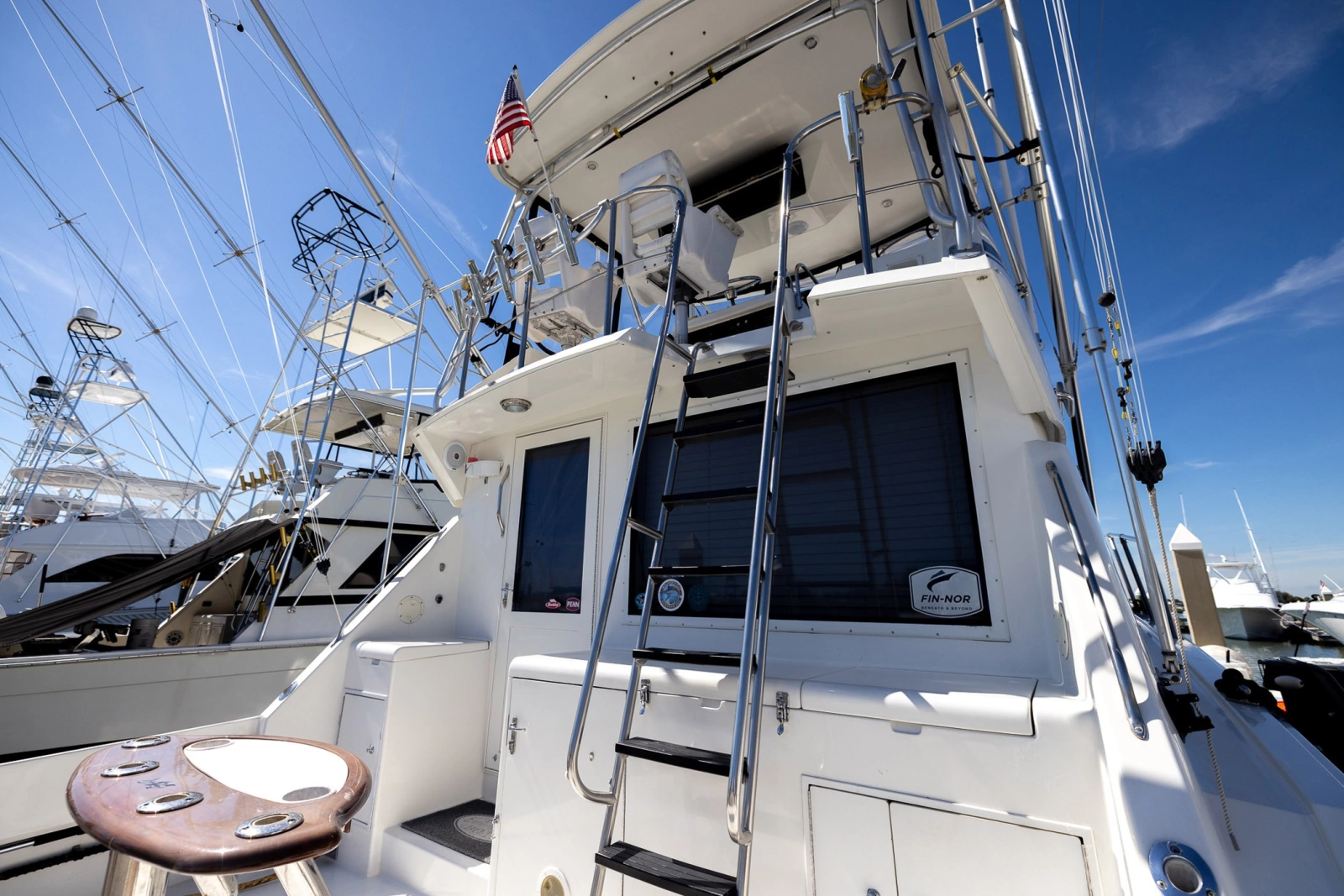 1995 Hatteras 43 Convertible
