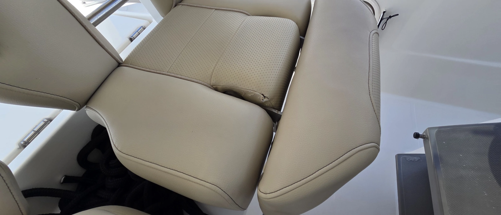 2019 Pursuit 328 Sport