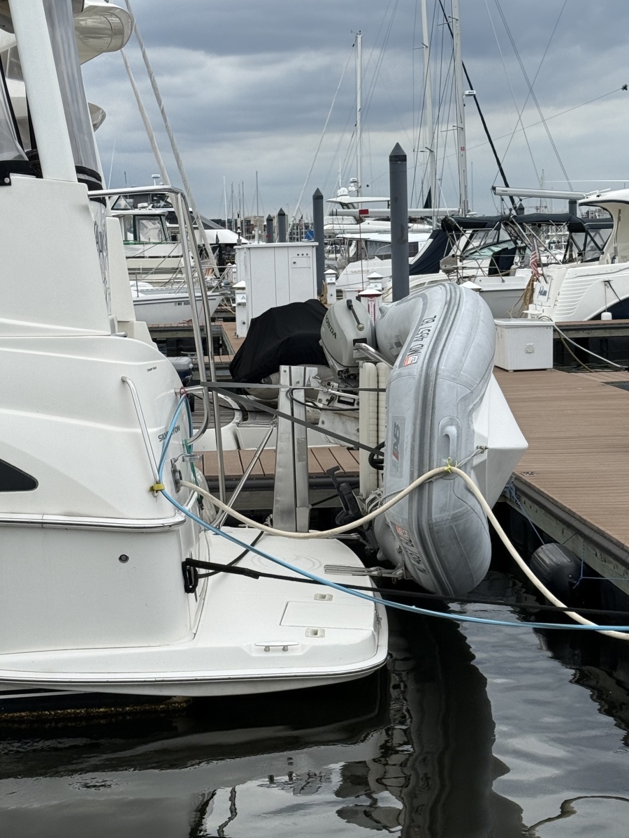2005 Silverton 43 Motor Yacht