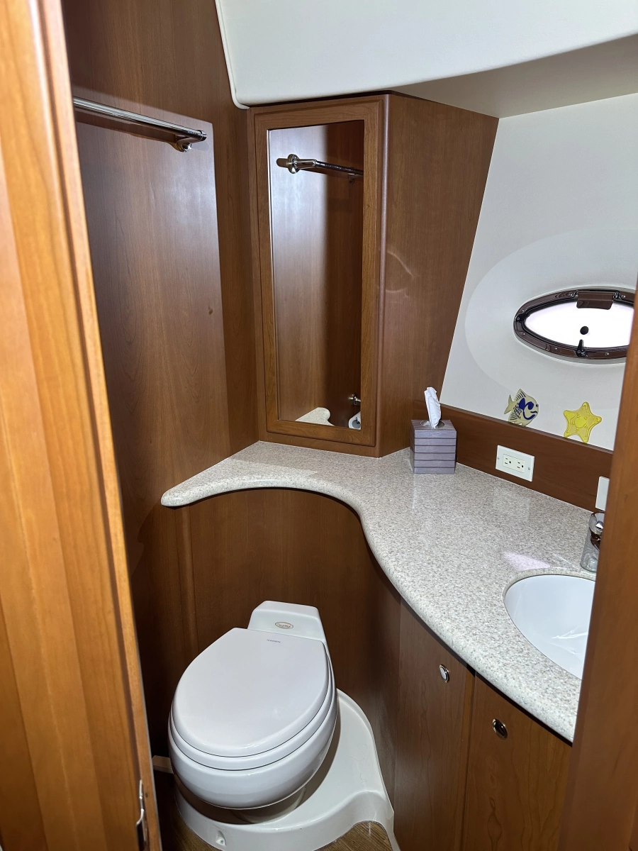 2005 Silverton 43 Motor Yacht