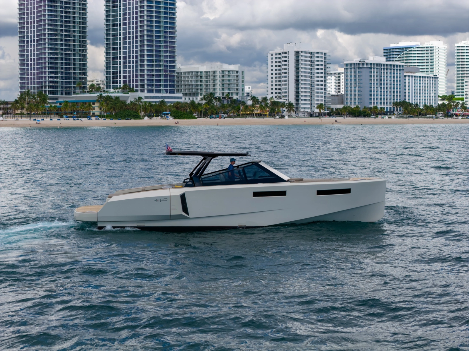 2023 Evo Marine R4