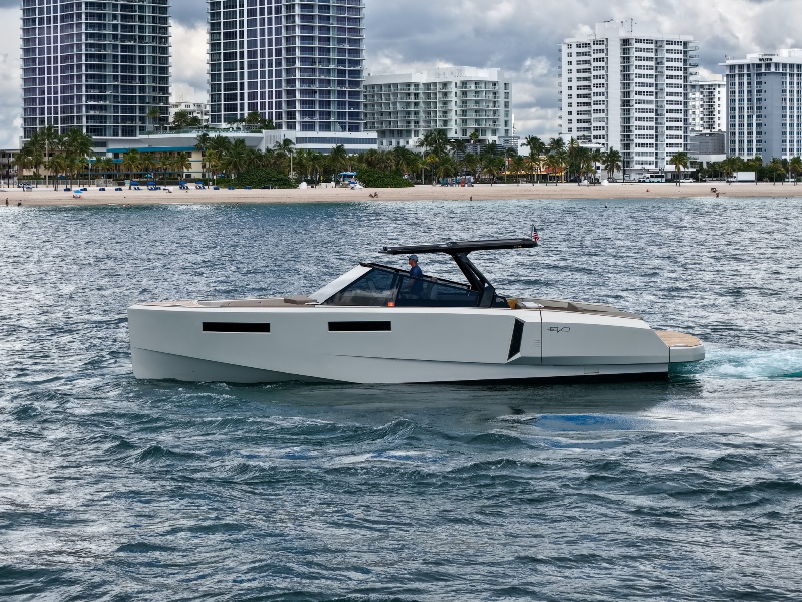 2023 Evo Marine R4