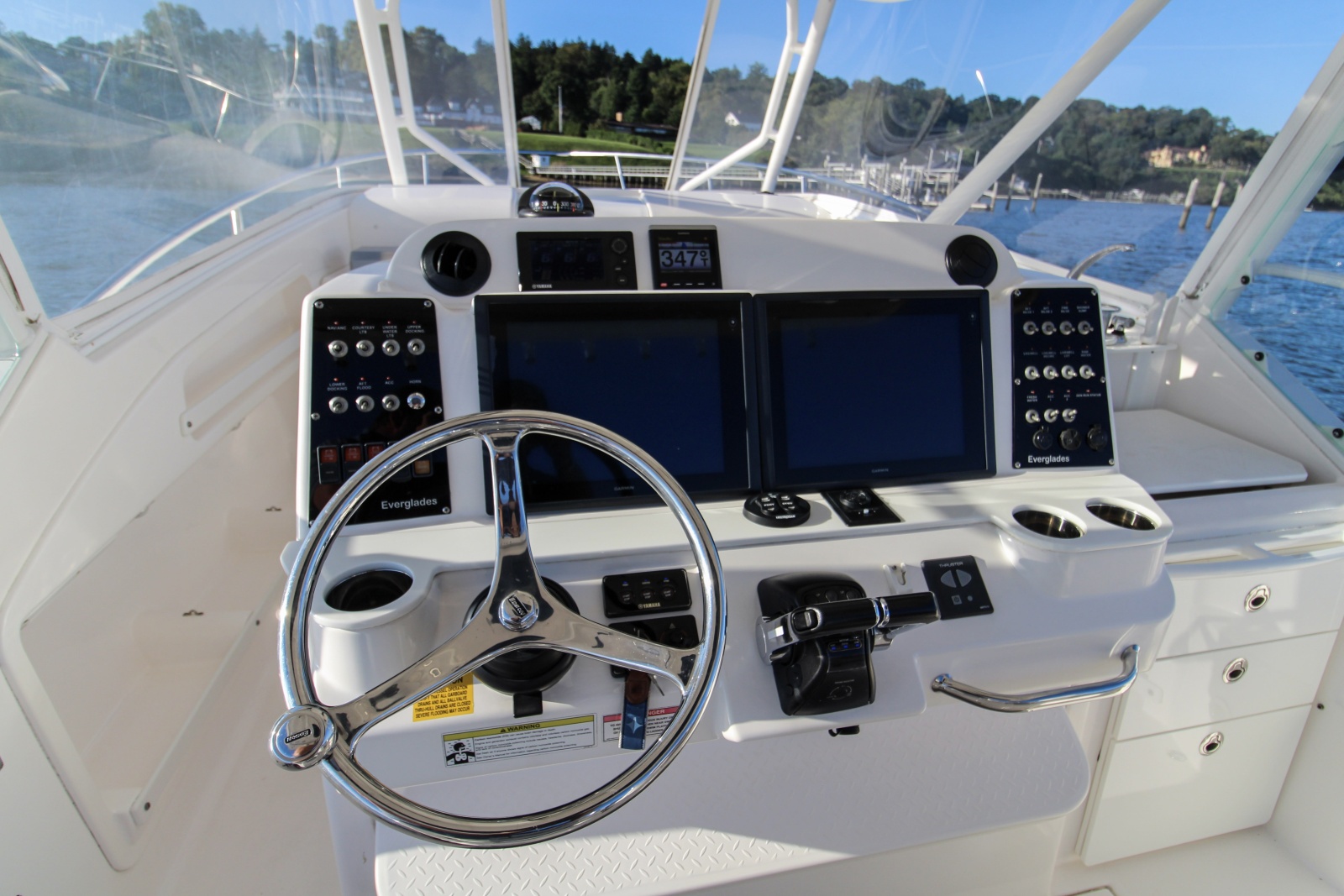 2014 Everglades 350LX