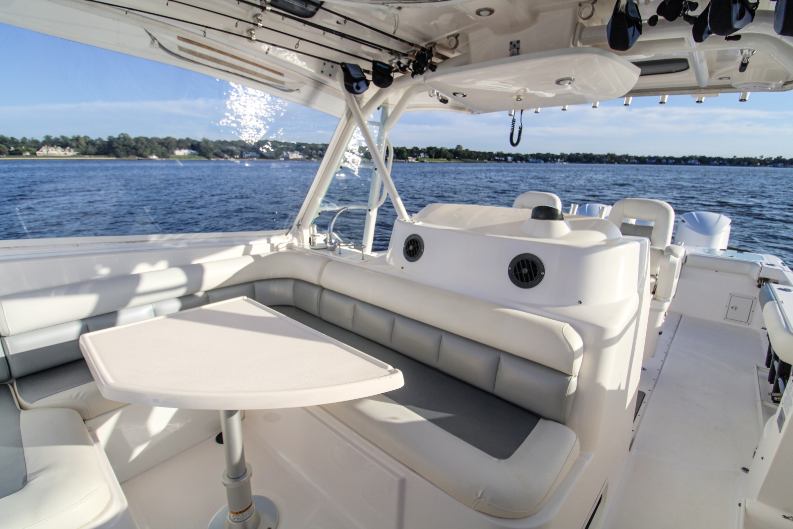 2014 Everglades 350LX