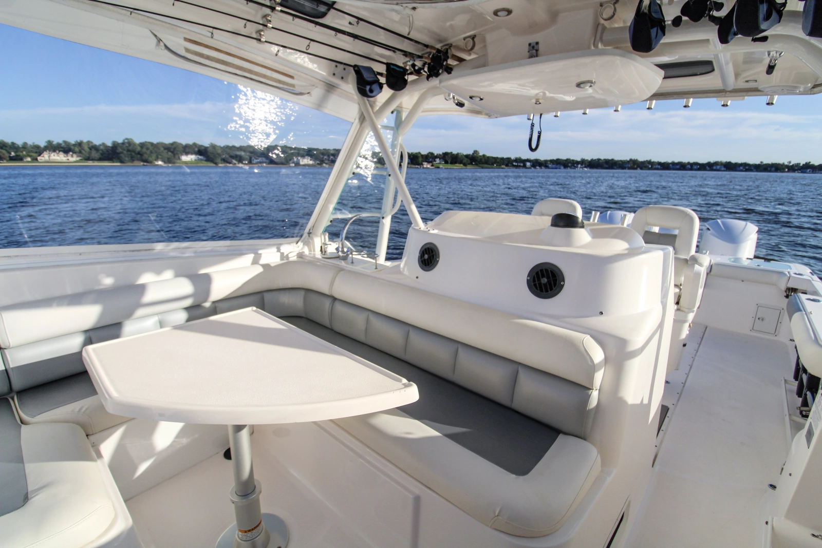 2014 Everglades 350LX