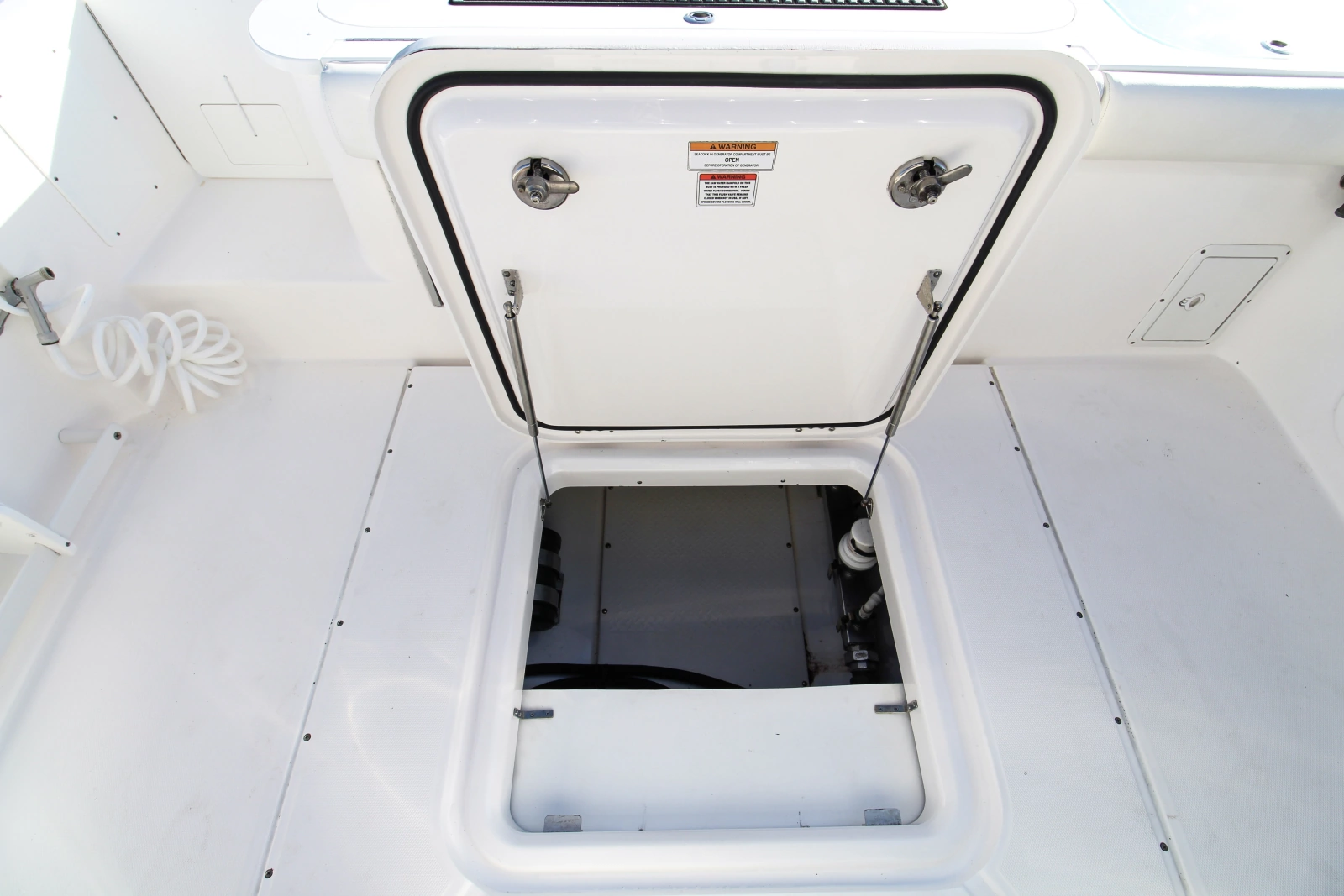 2014 Everglades 350LX
