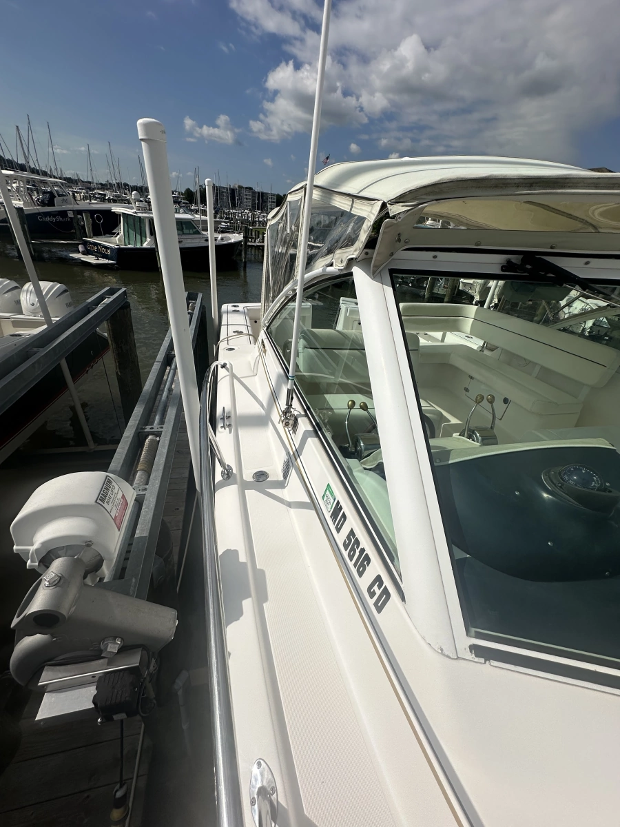2005 Tiara Yachts 2900 Coronet