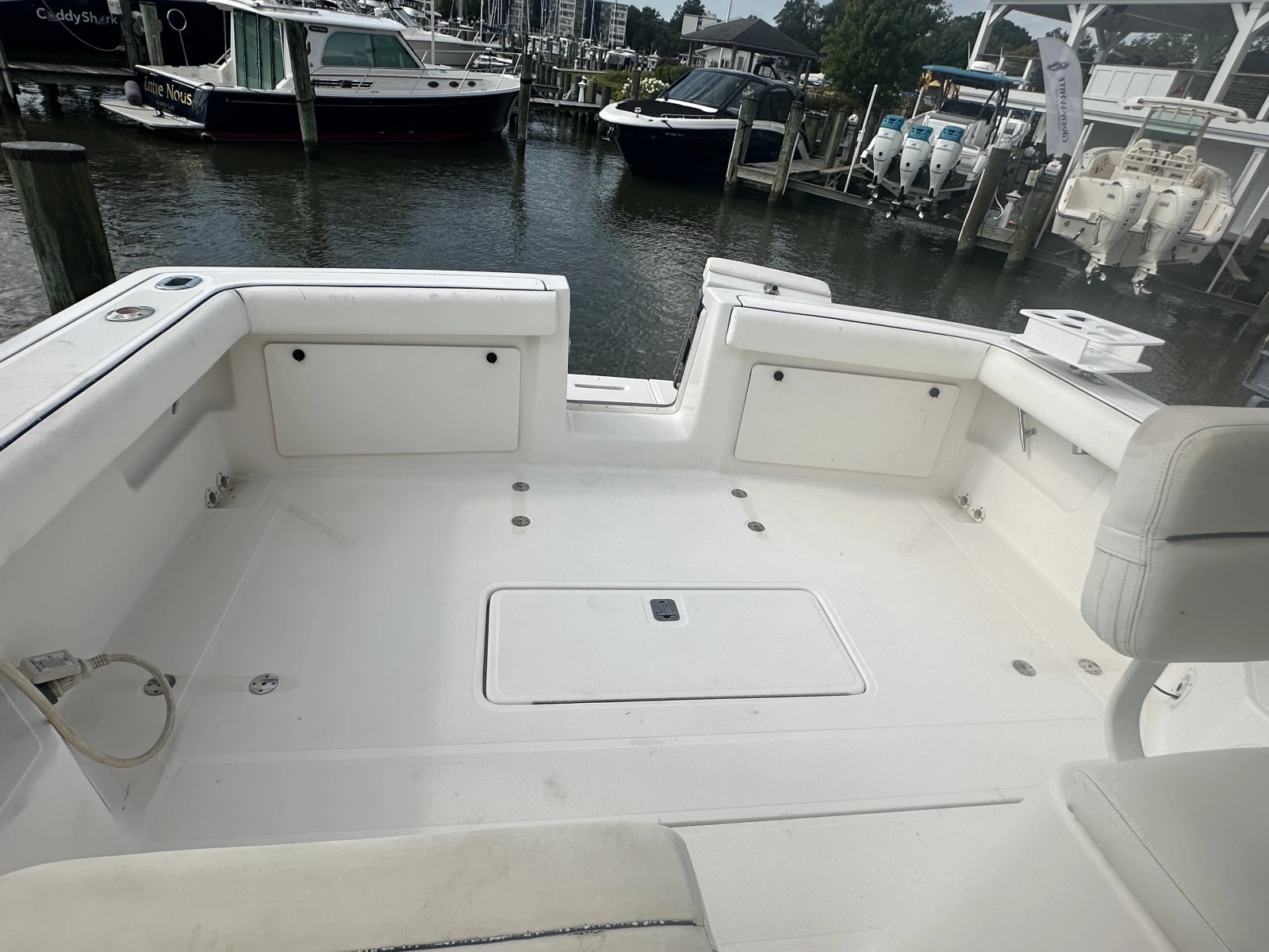 2005 Tiara Yachts 2900 Coronet