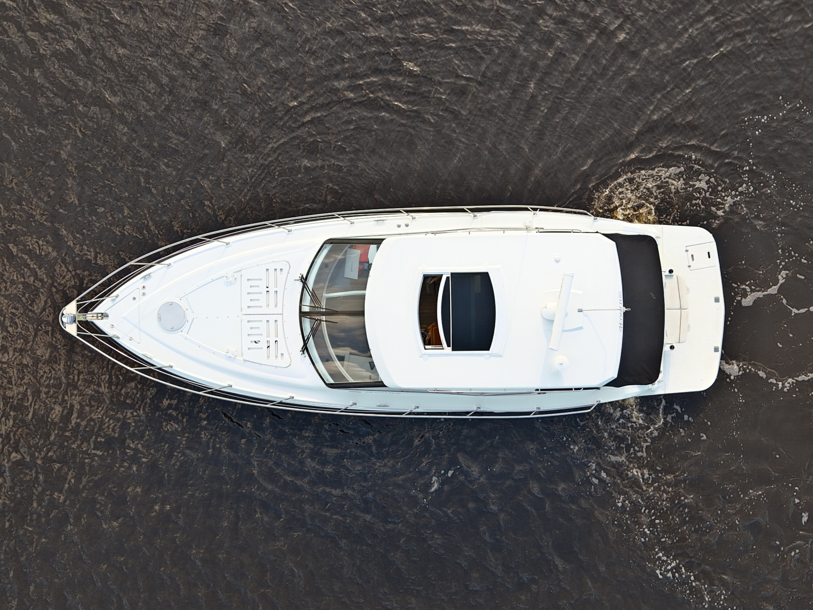 2016 Cruisers Yachts 