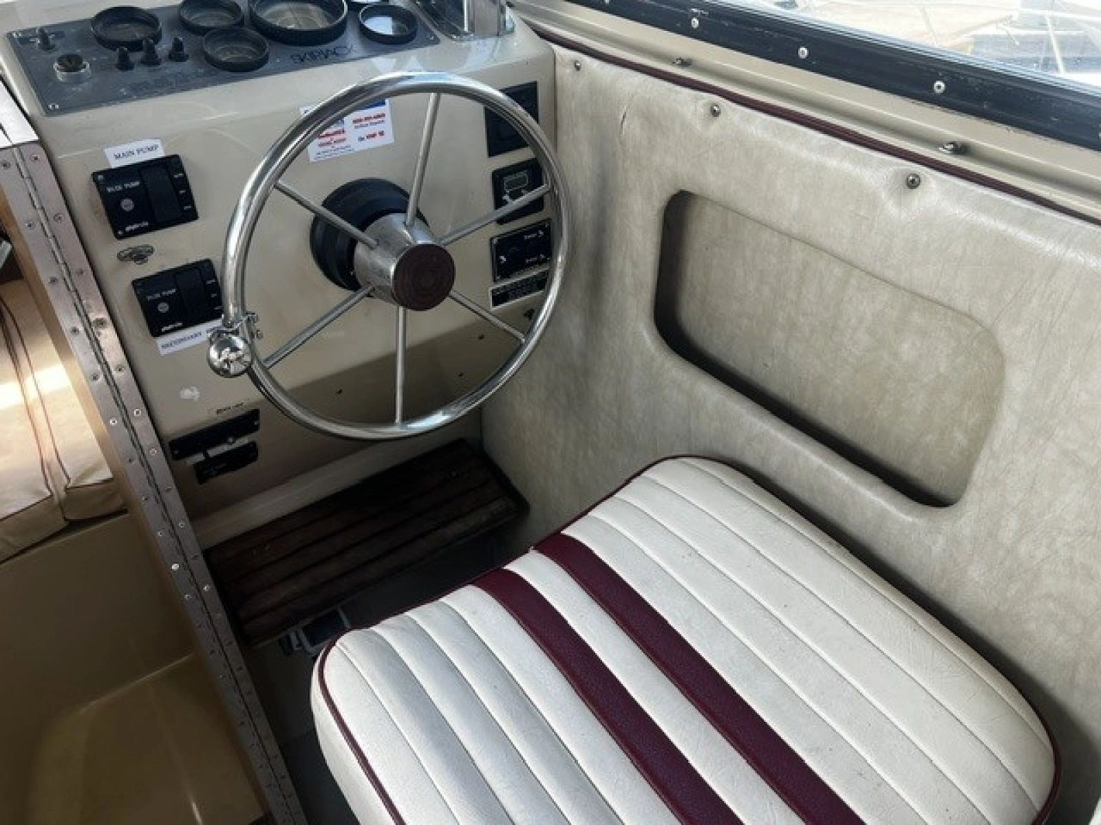 25ft Skipjack Yacht For Sale