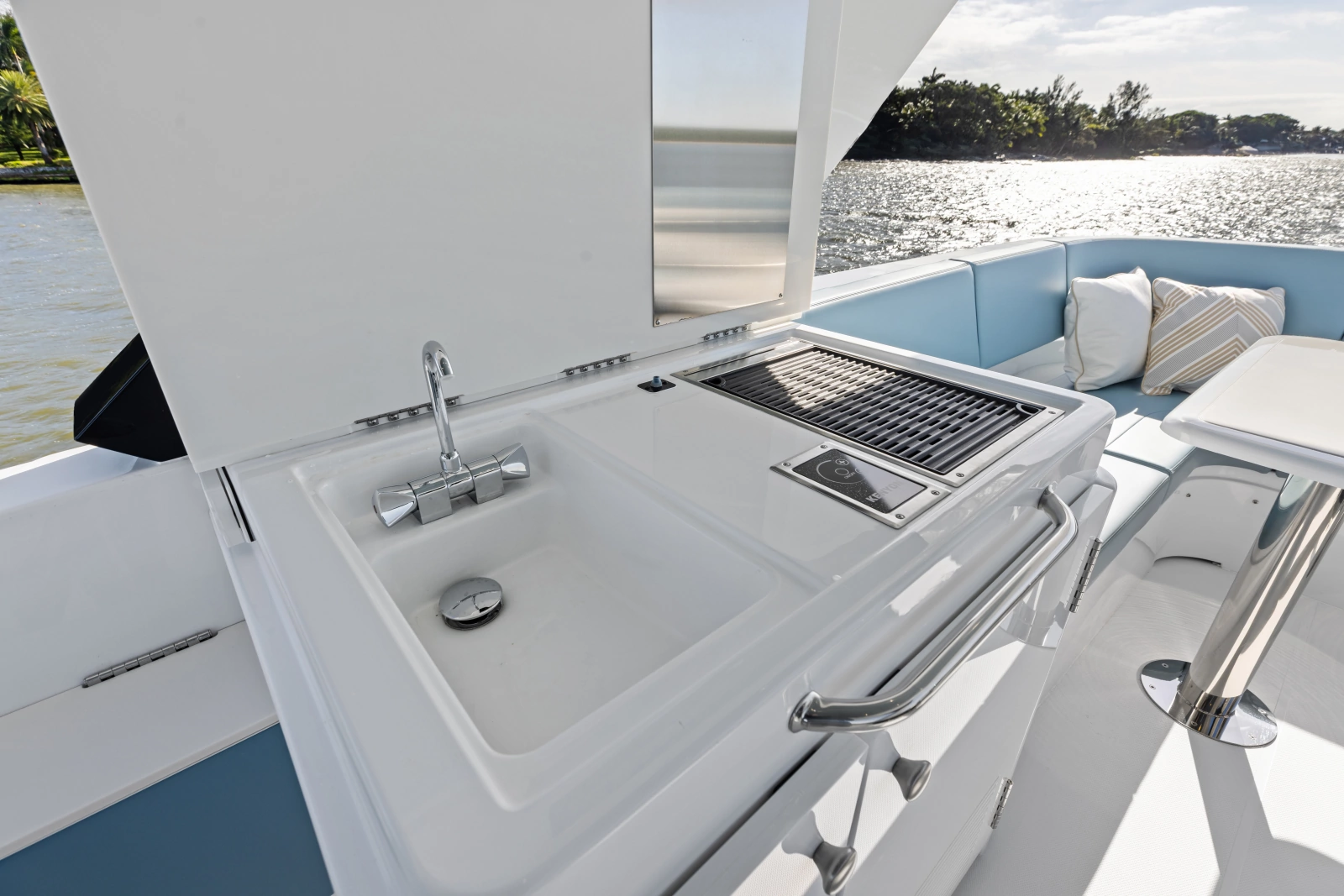 50ft Cruisers Yachts Yacht For Sale