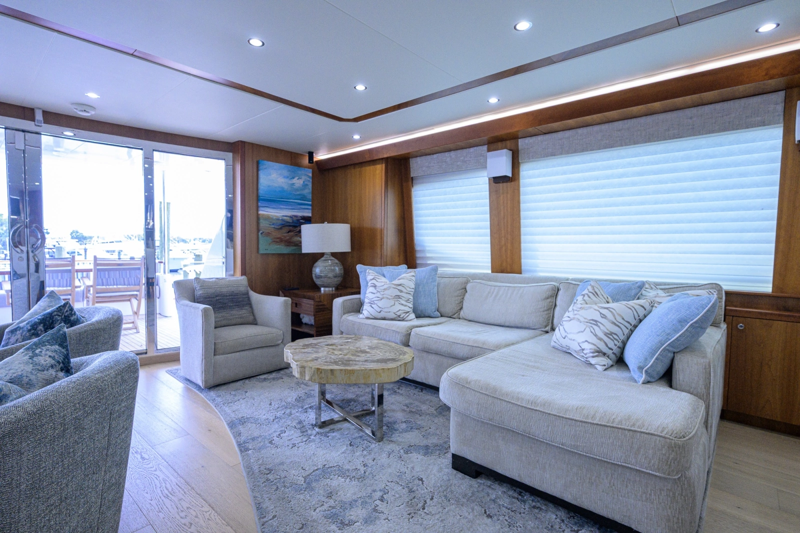 2013 Hatteras 80 Motor Yacht