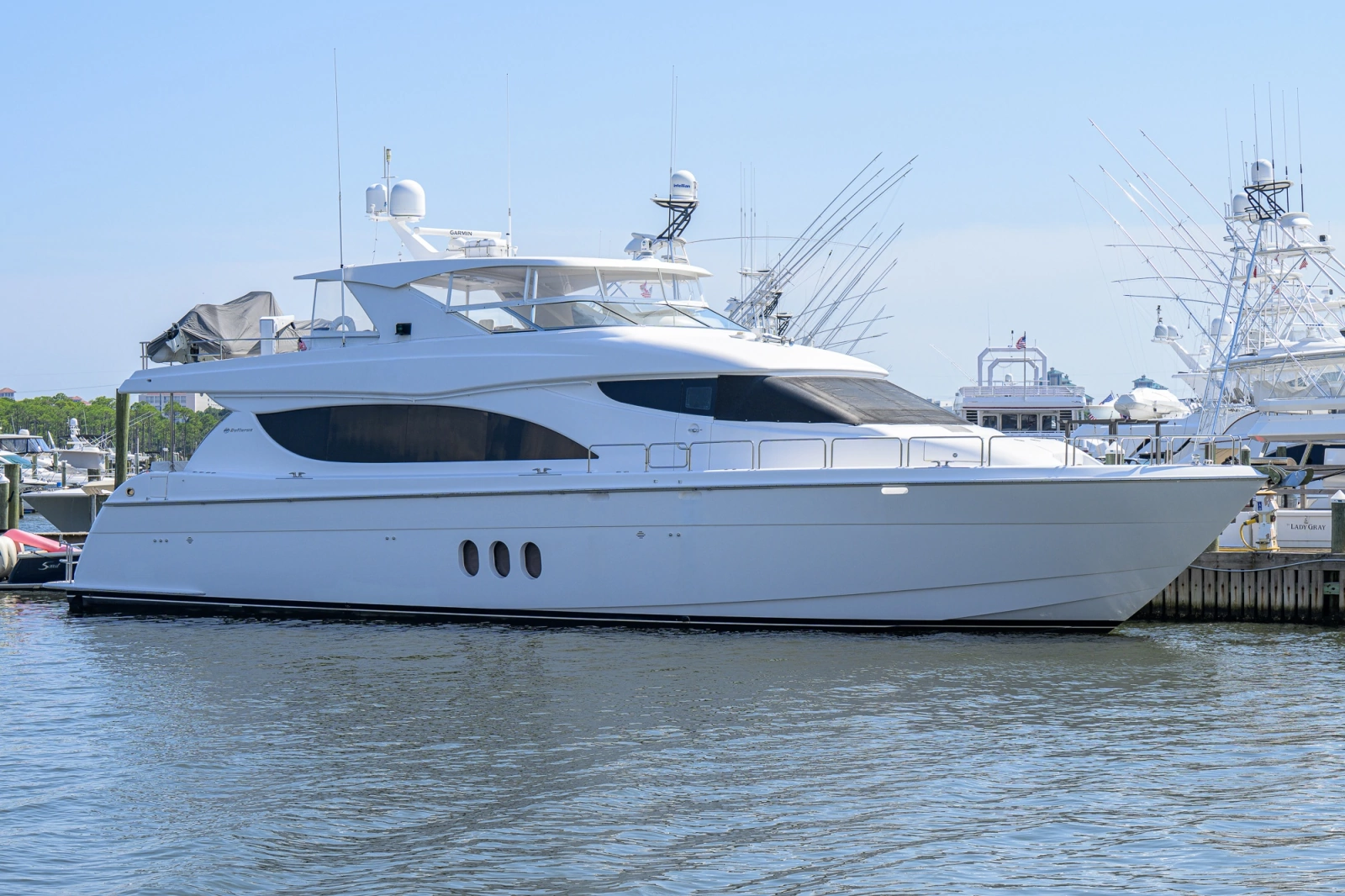 2013 Hatteras 80 Motor Yacht