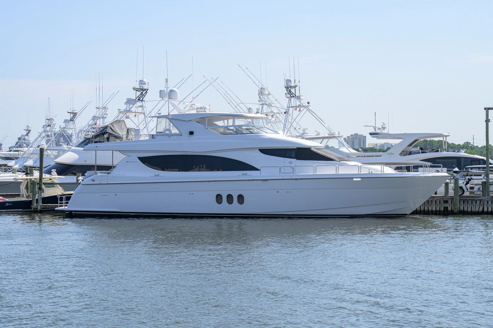 2013 Hatteras 80 Motor Yacht