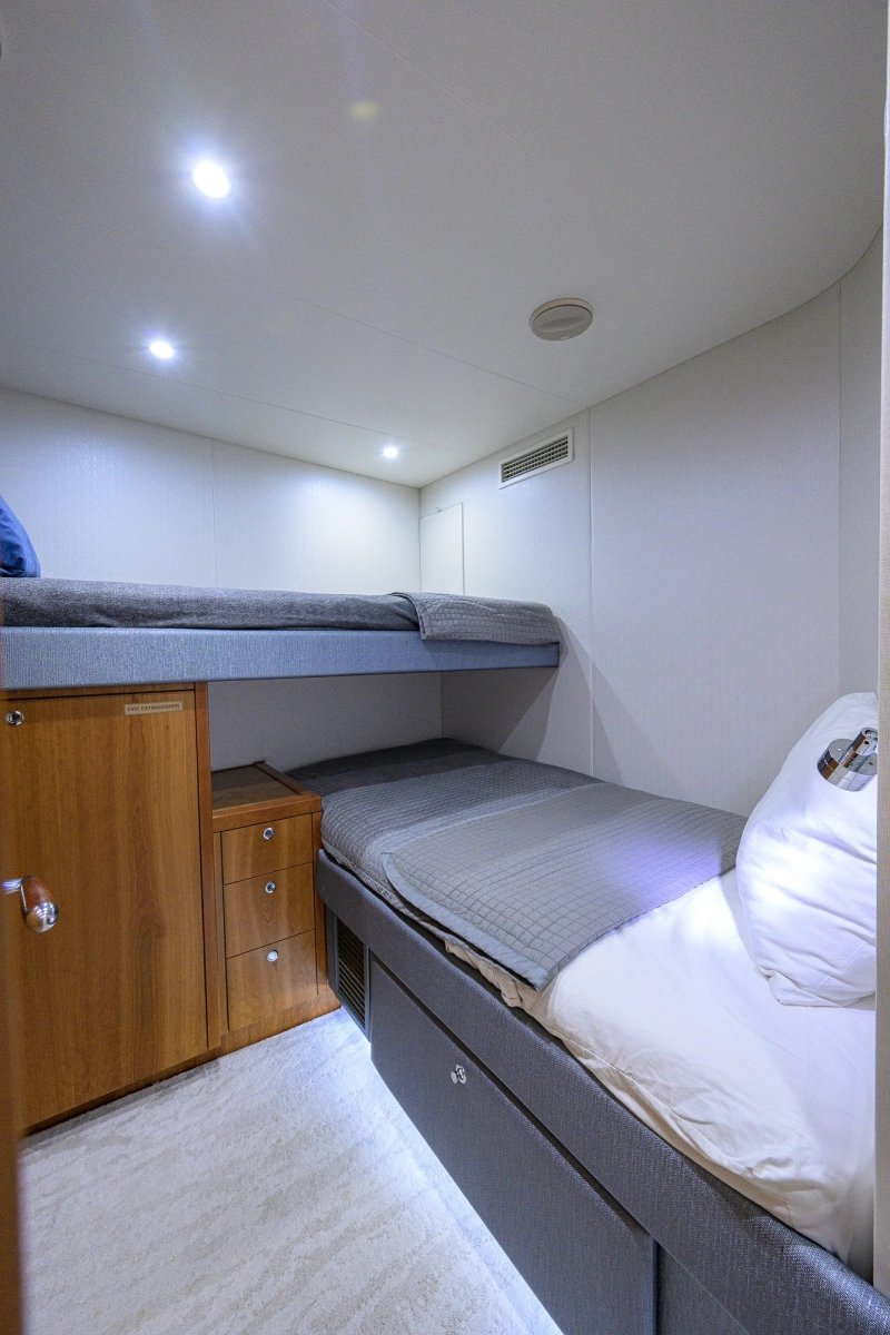 2013 Hatteras 80 Motor Yacht