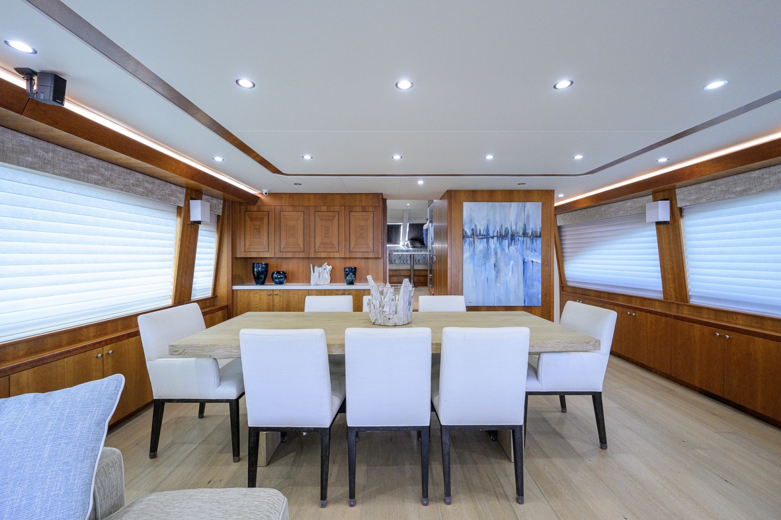 2013 Hatteras 80 Motor Yacht