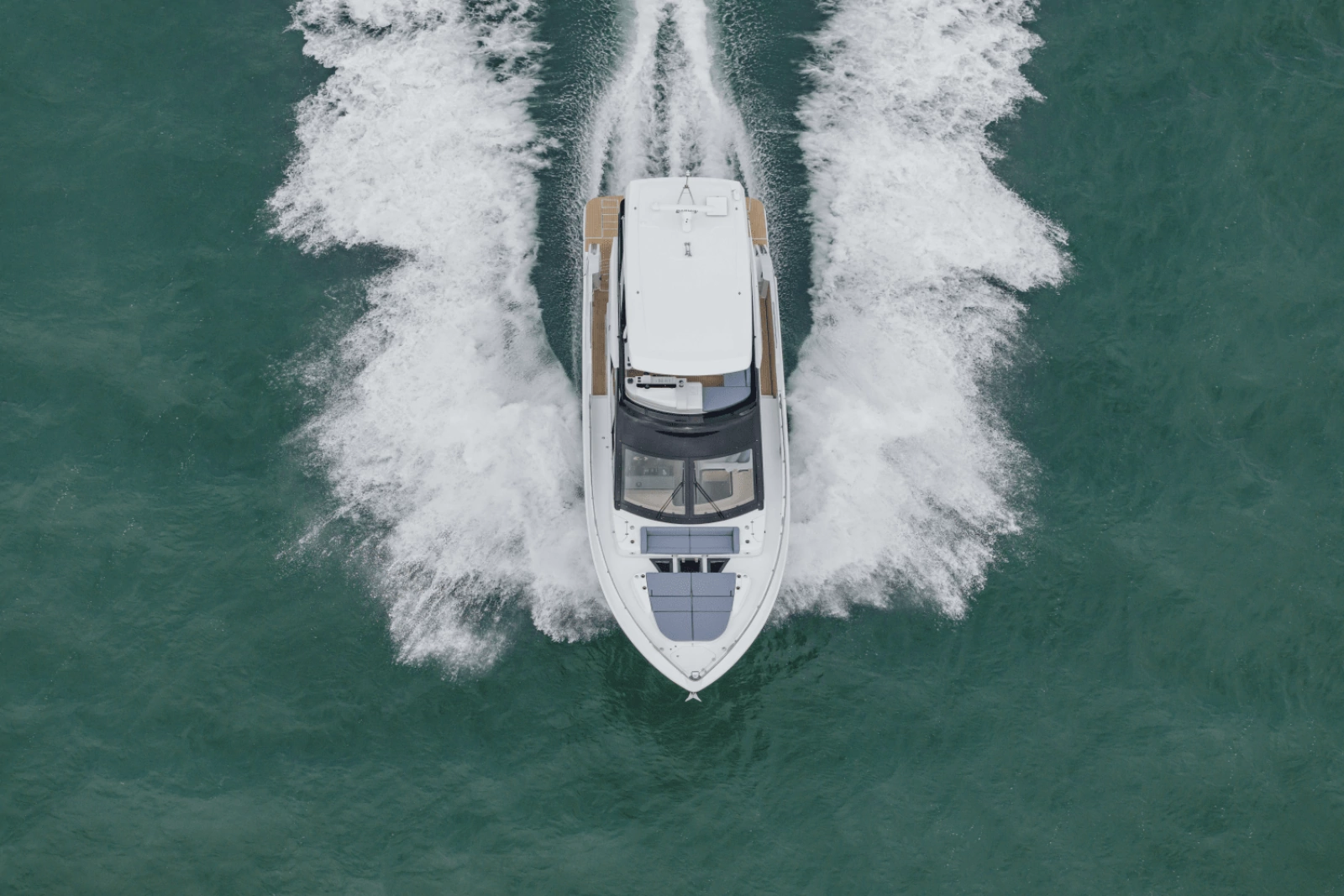 57ft Cruisers Yachts Yacht For Sale