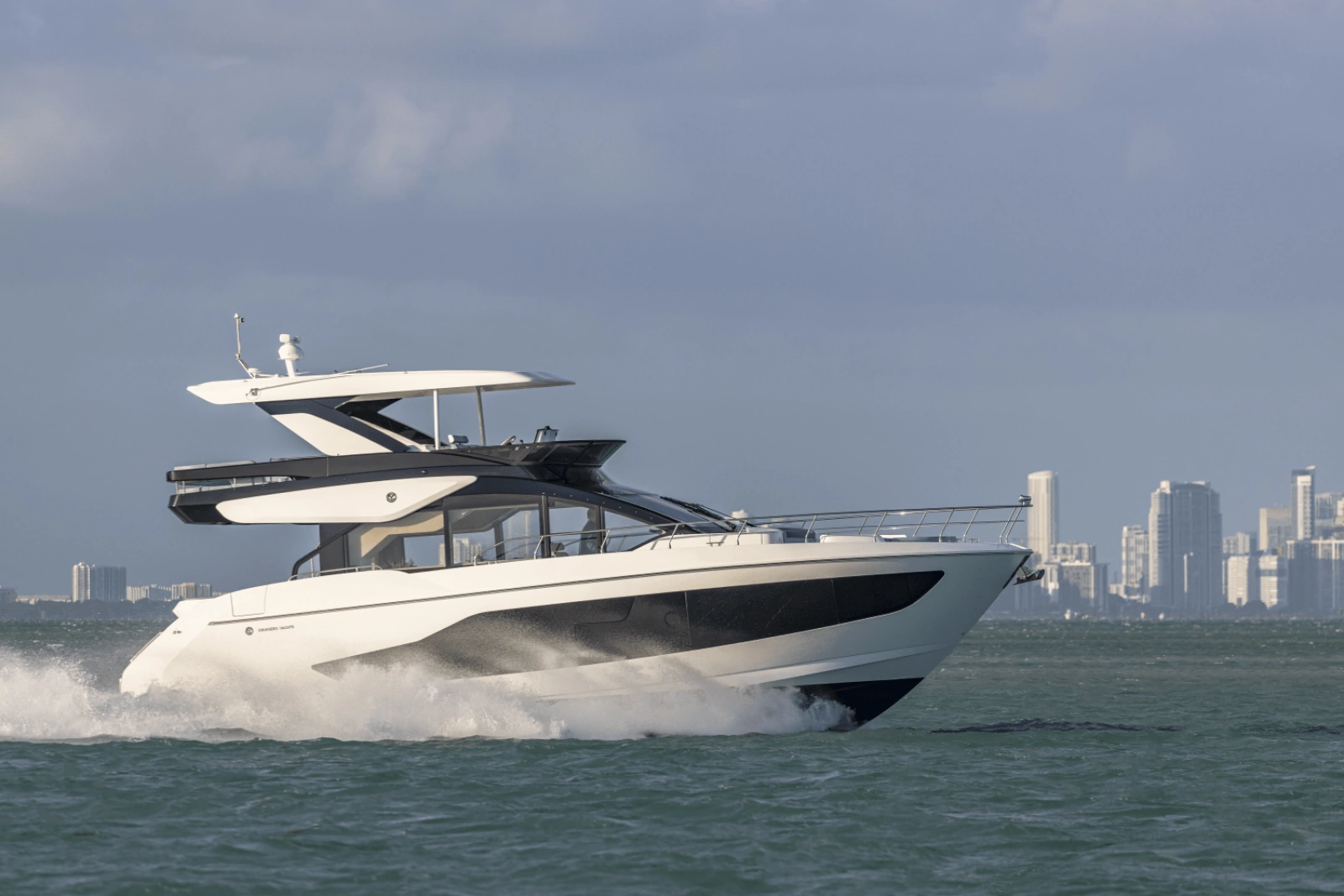 57ft Cruisers Yachts Yacht For Sale