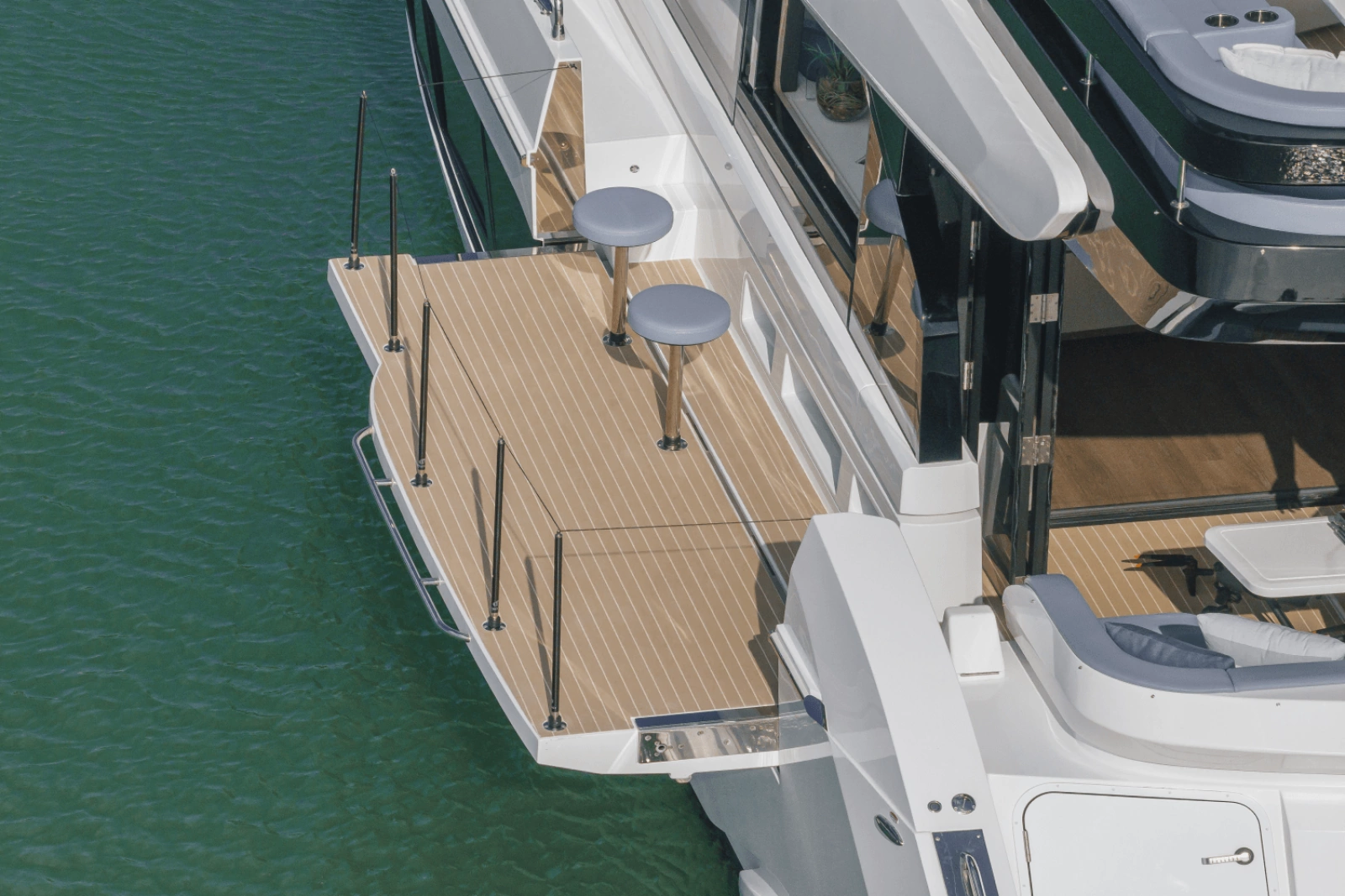 57ft Cruisers Yachts Yacht For Sale