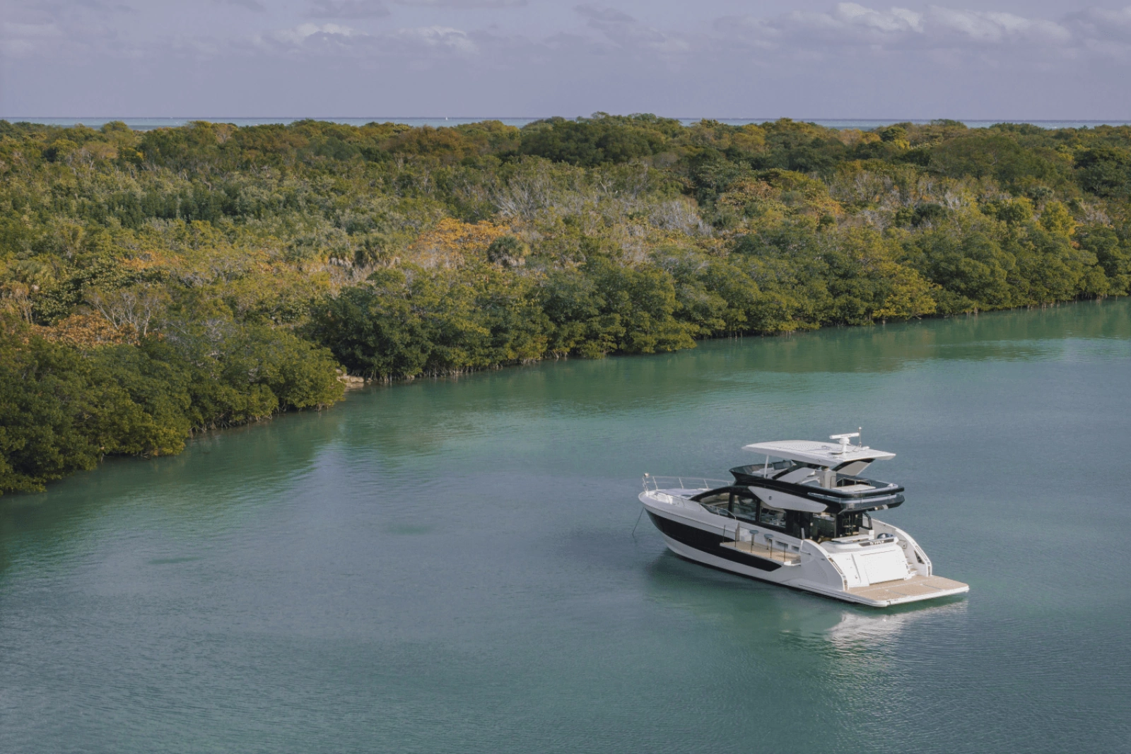 57ft Cruisers Yachts Yacht For Sale