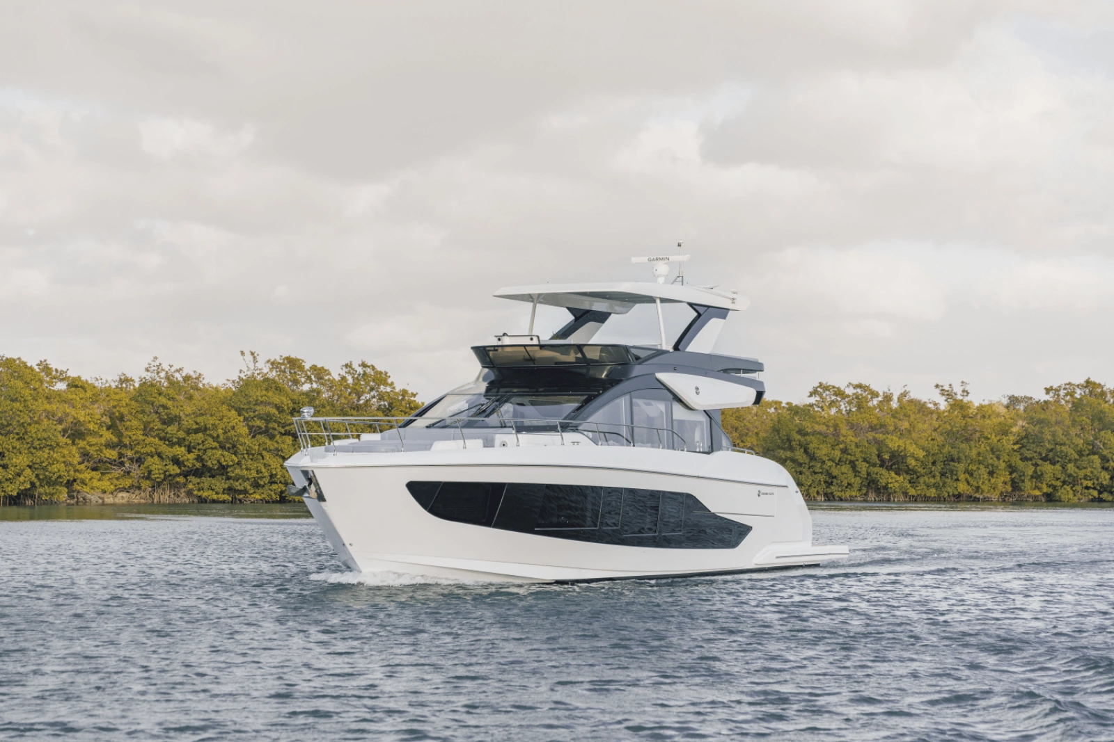 57ft Cruisers Yachts Yacht For Sale