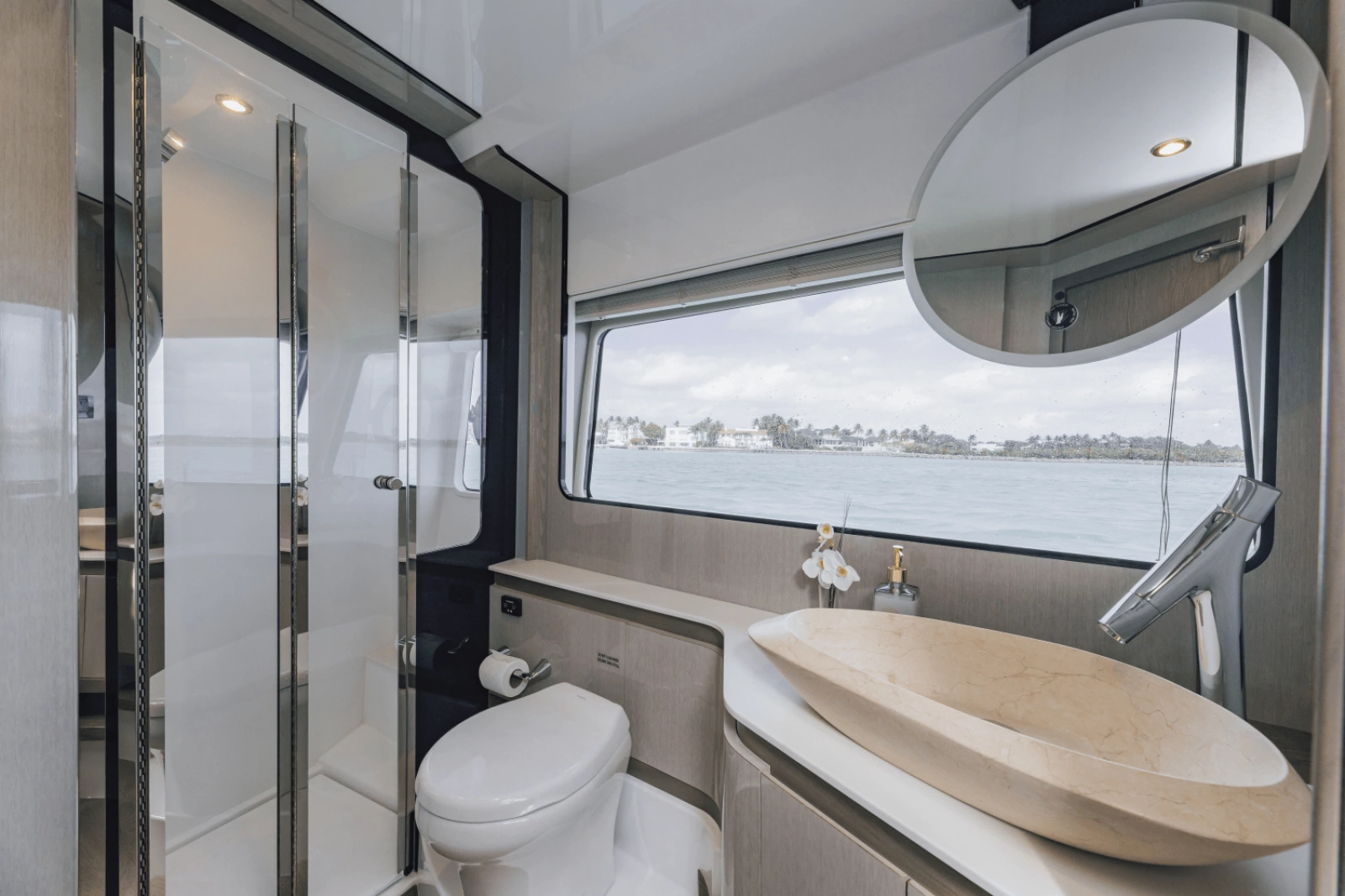 57ft Cruisers Yachts Yacht For Sale