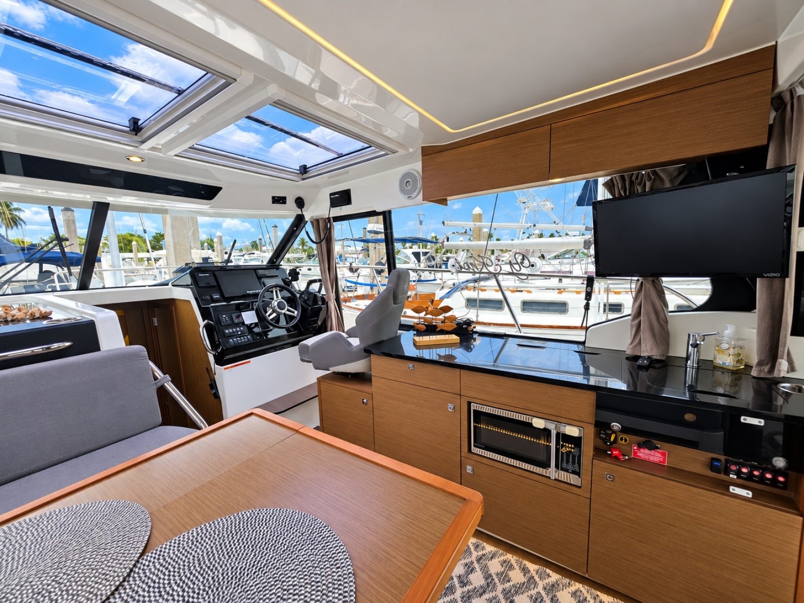 2020 Jeanneau NC 1095