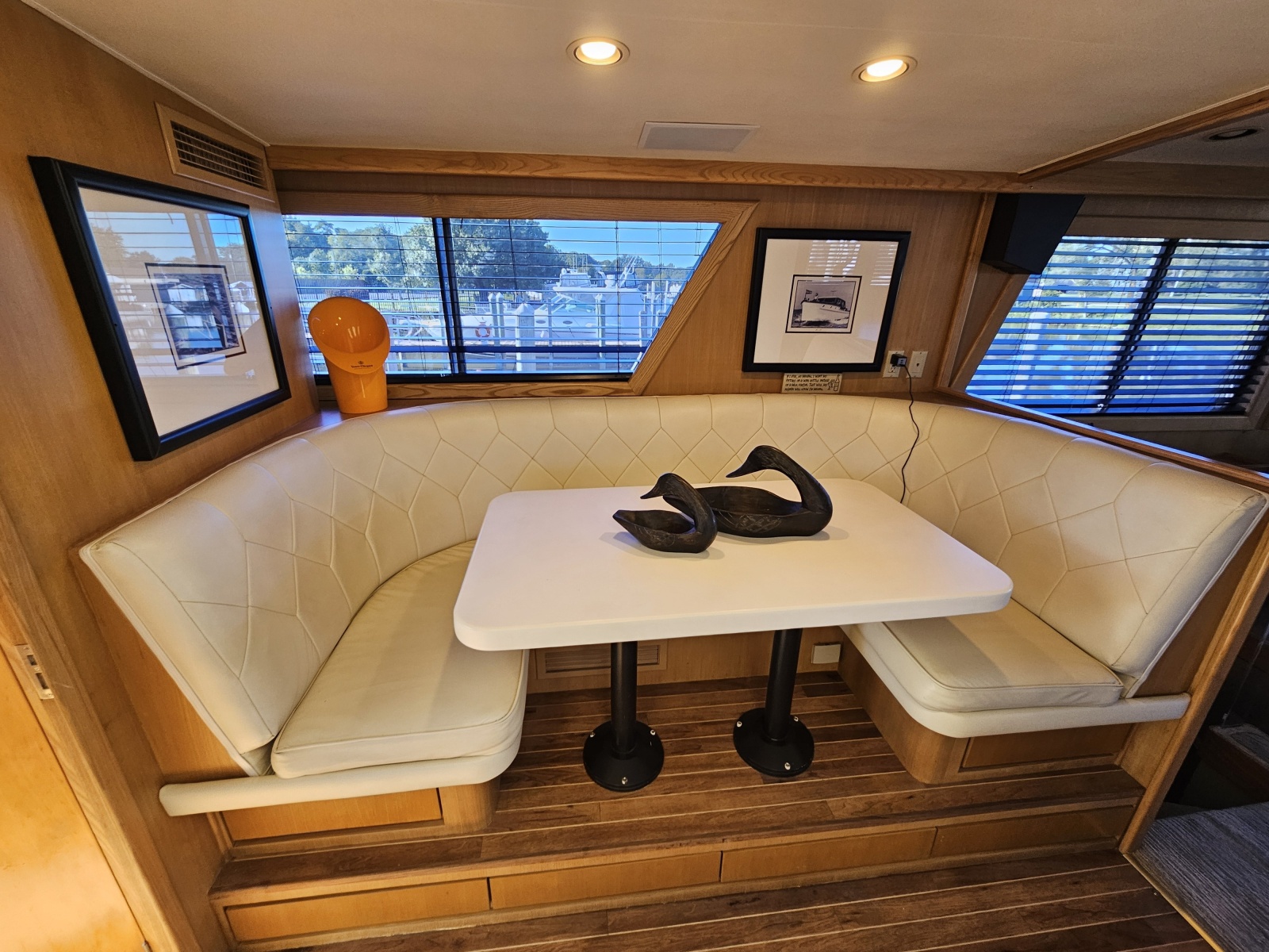 1991 Hatteras 70 Cockpit Motor Yacht