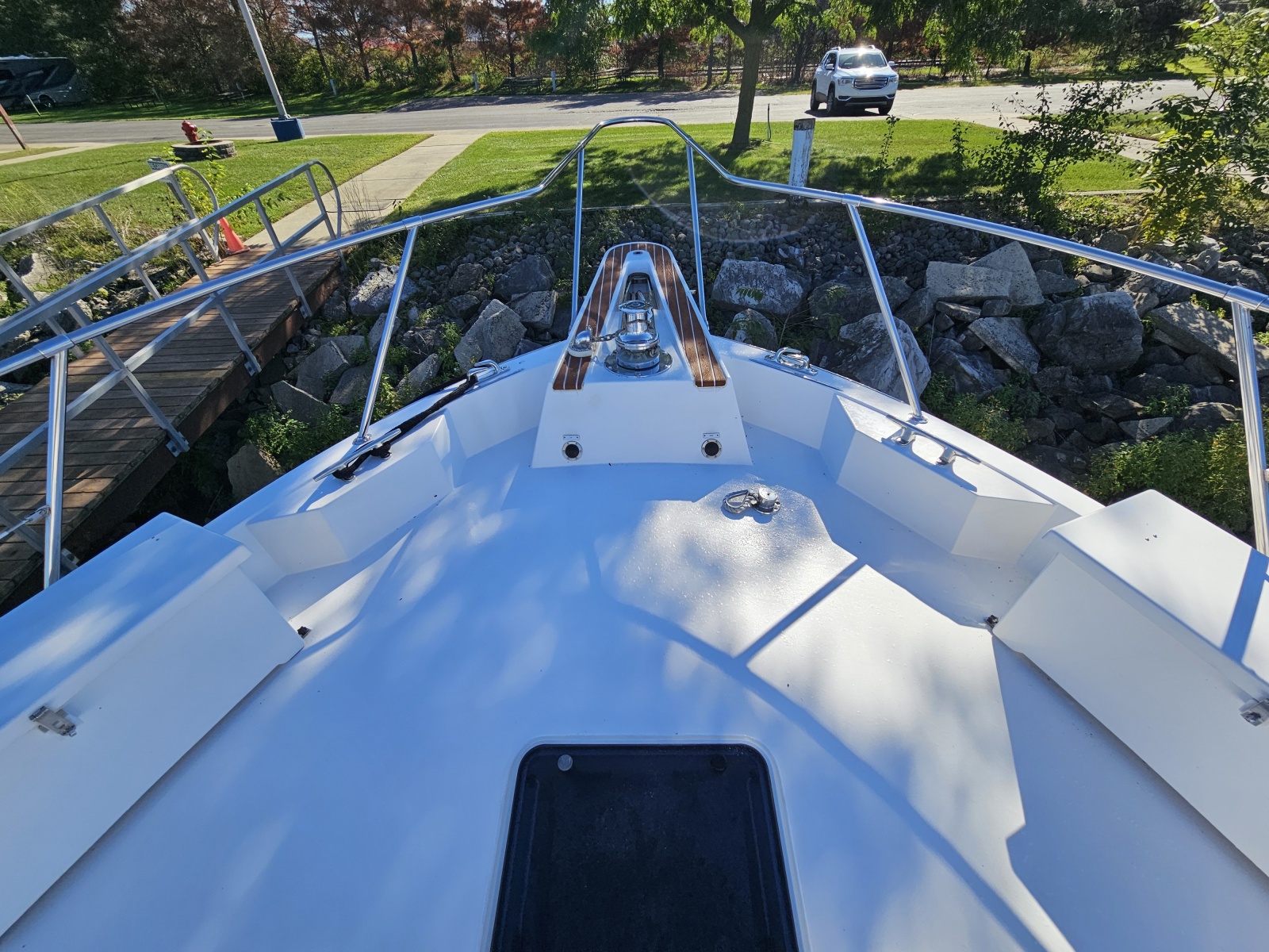 1991 Hatteras 70 Cockpit Motor Yacht