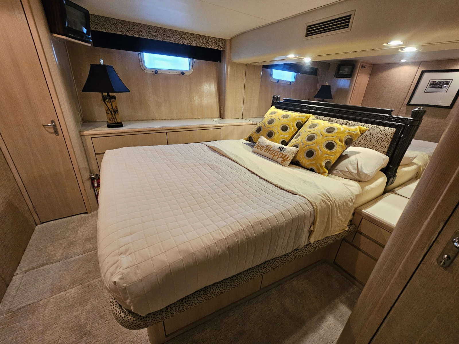 1991 Hatteras 70 Cockpit Motor Yacht