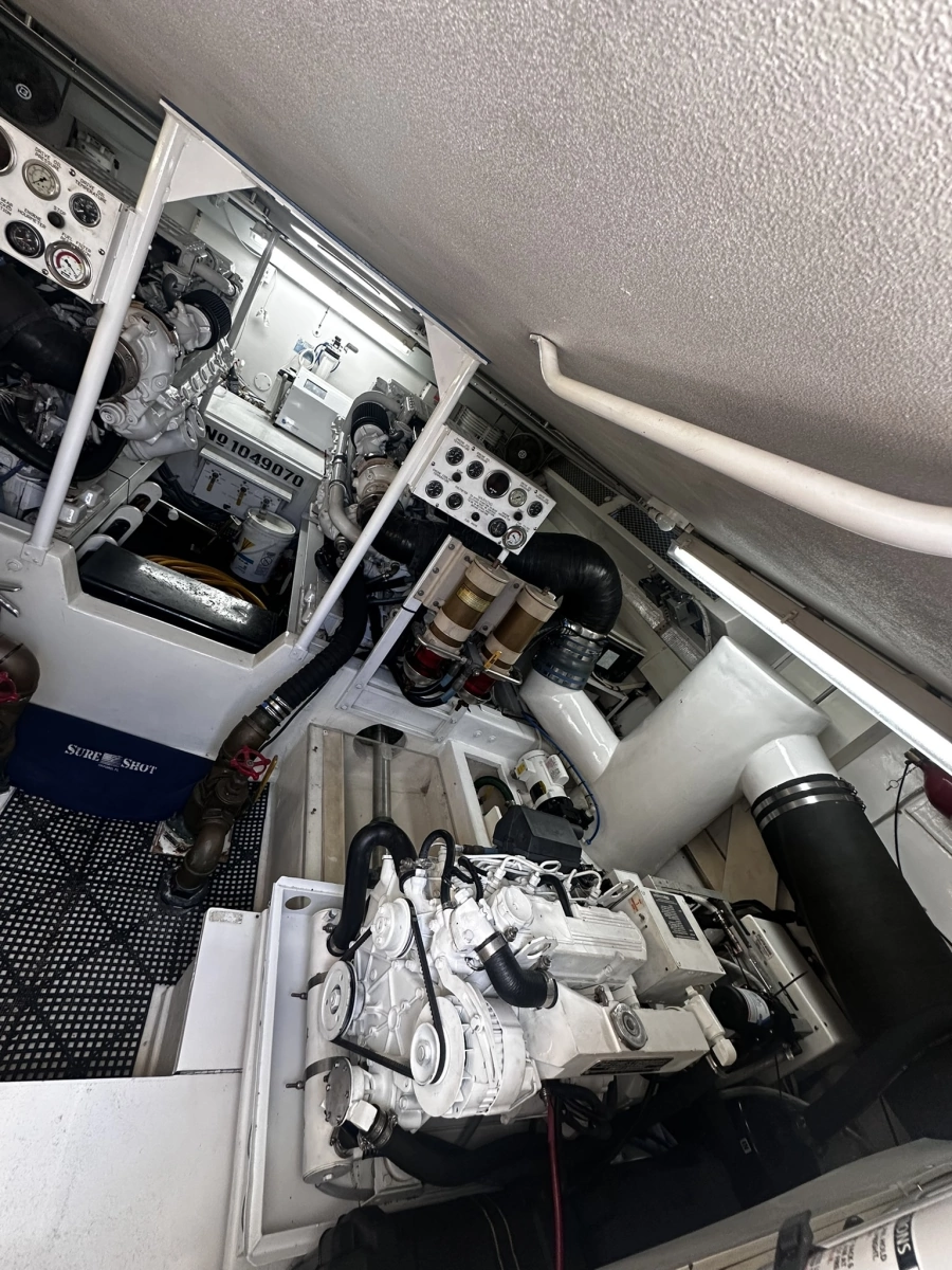 1997 Viking 58 Convertible