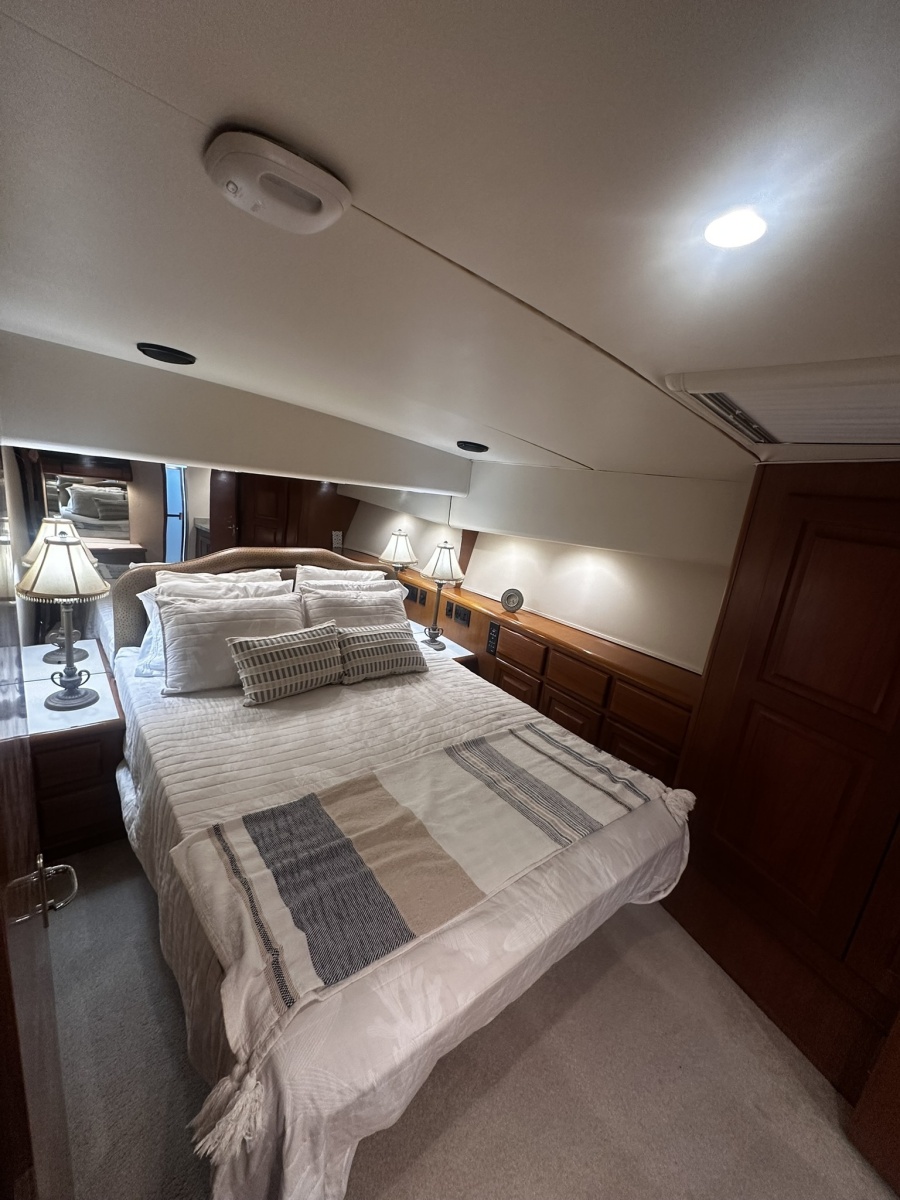 1997 Viking 58 Convertible