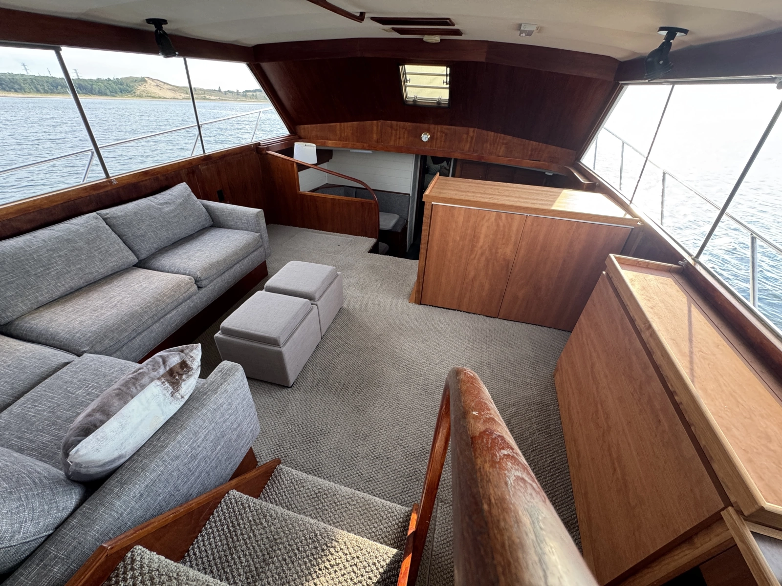 1985 Ocean Yachts 46 Sunliner
