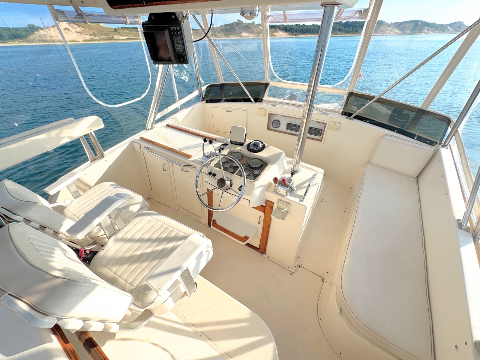 1985 Ocean Yachts 46 Sunliner