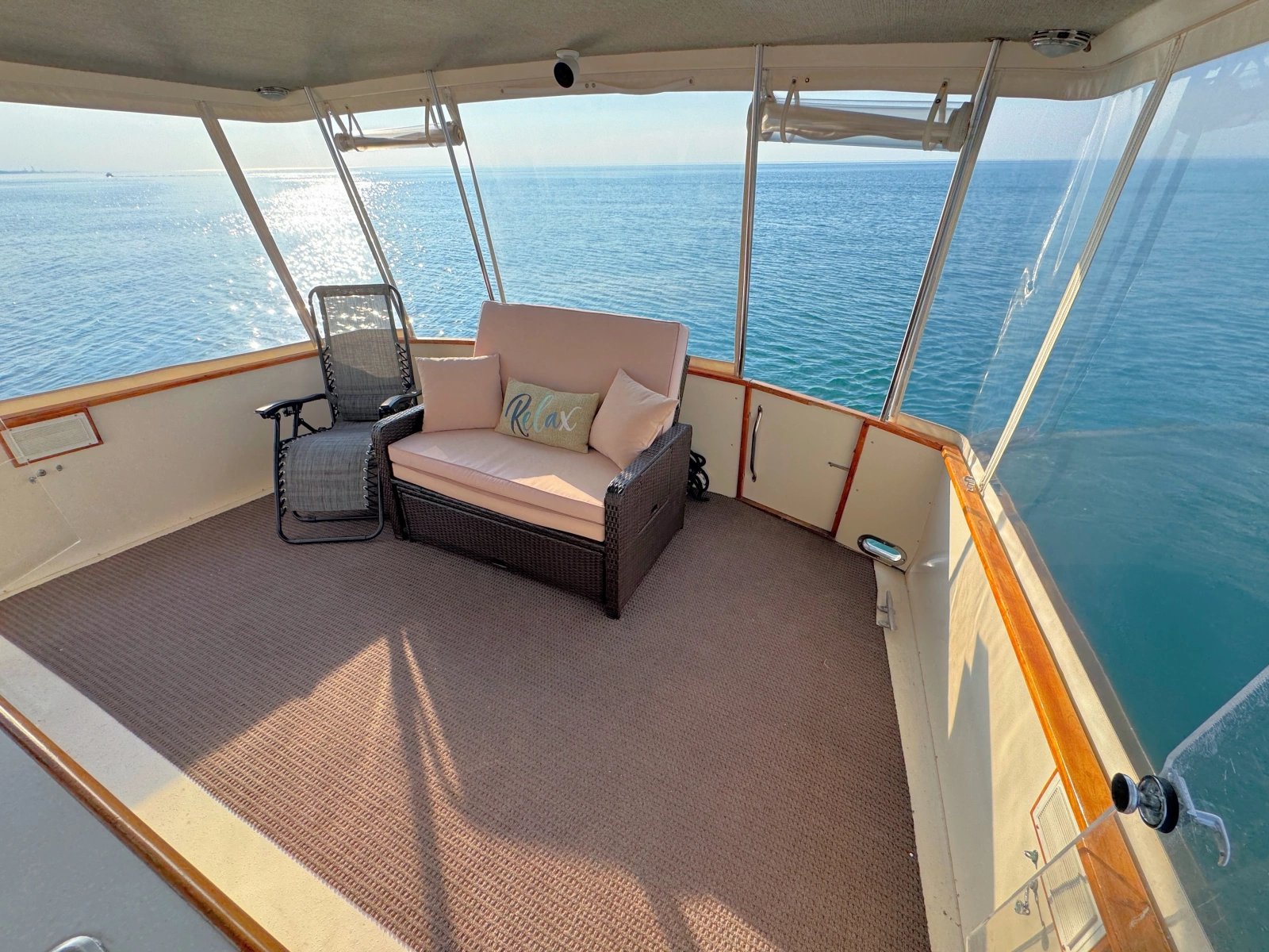 1985 Ocean Yachts 46 Sunliner