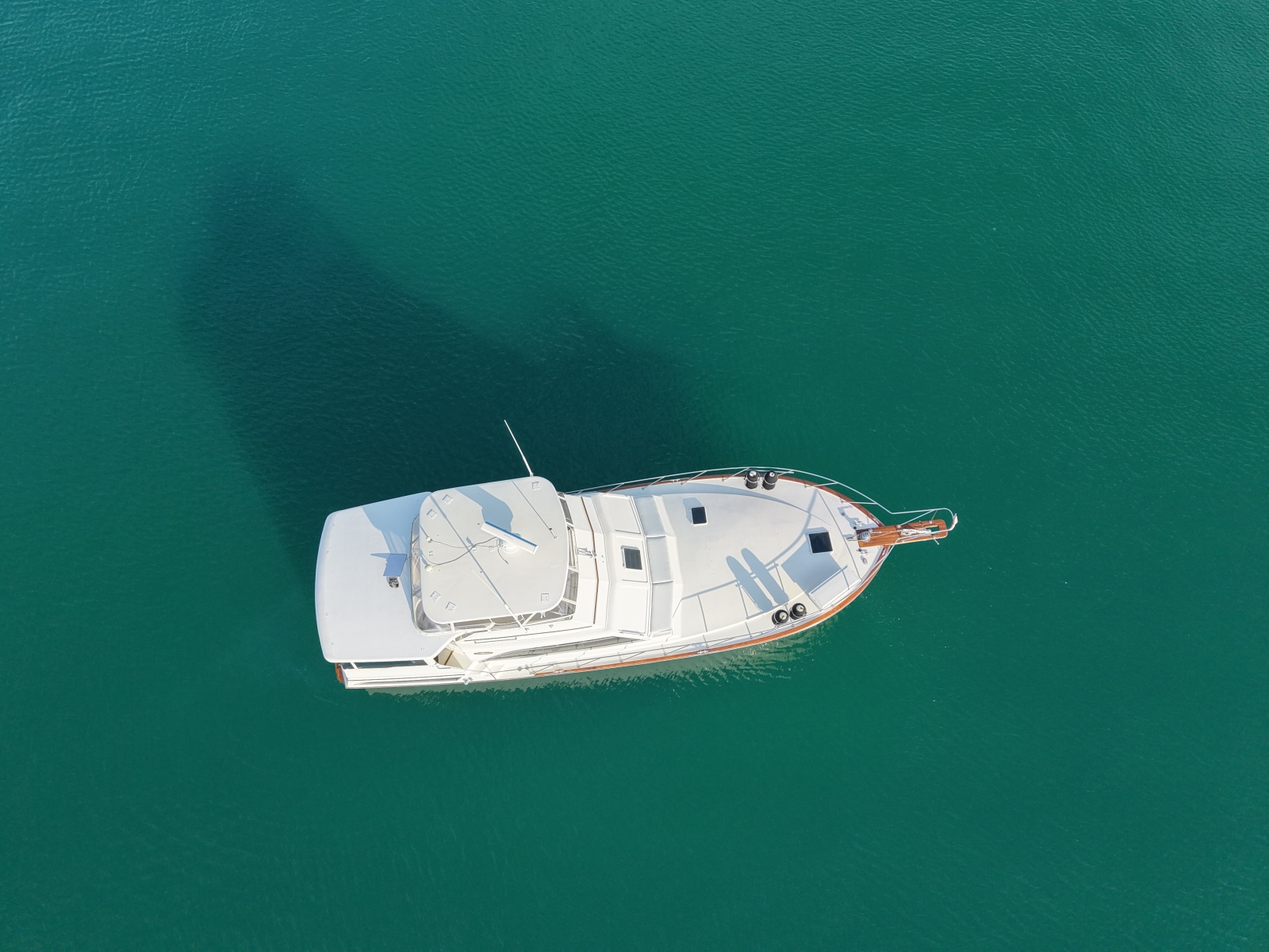 1985 Ocean Yachts 46 Sunliner