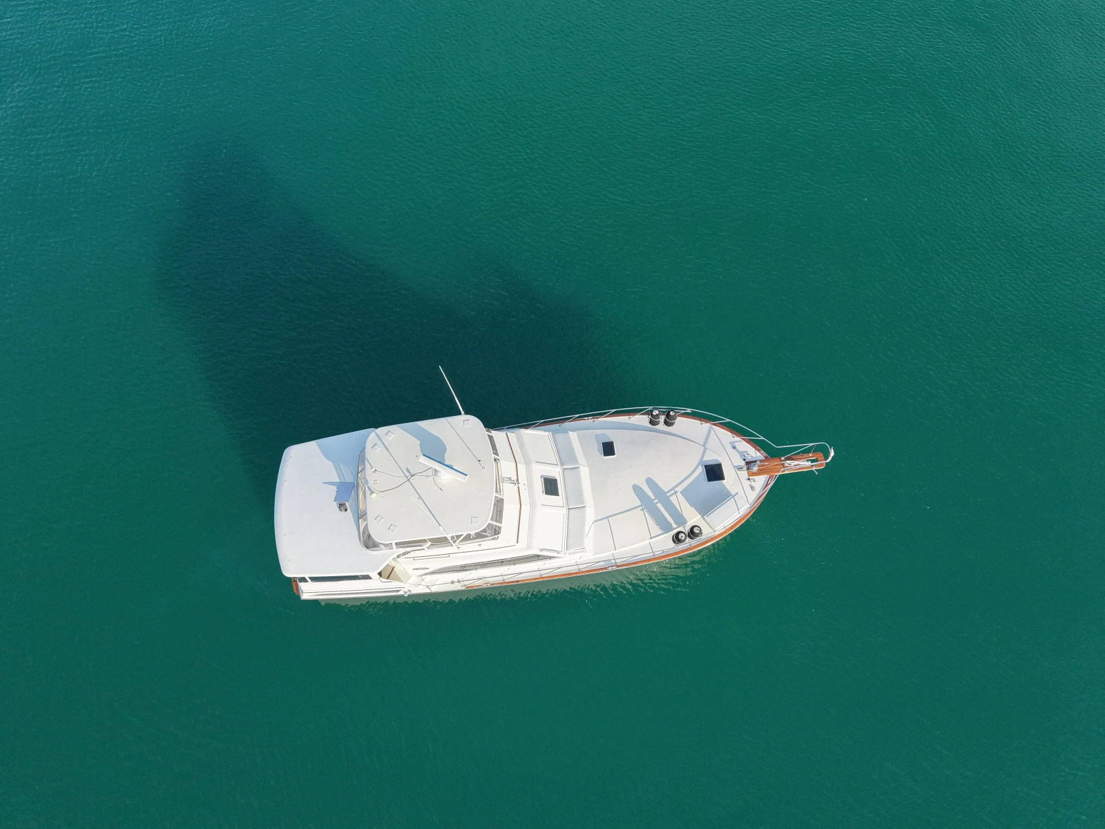 1985 Ocean Yachts 46 Sunliner