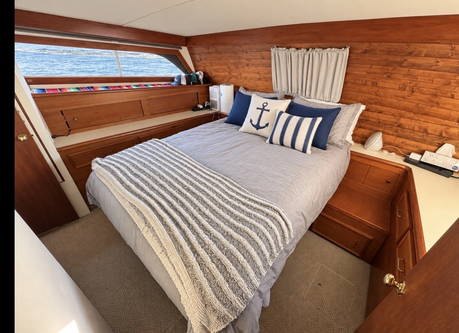 1985 Ocean Yachts 46 Sunliner