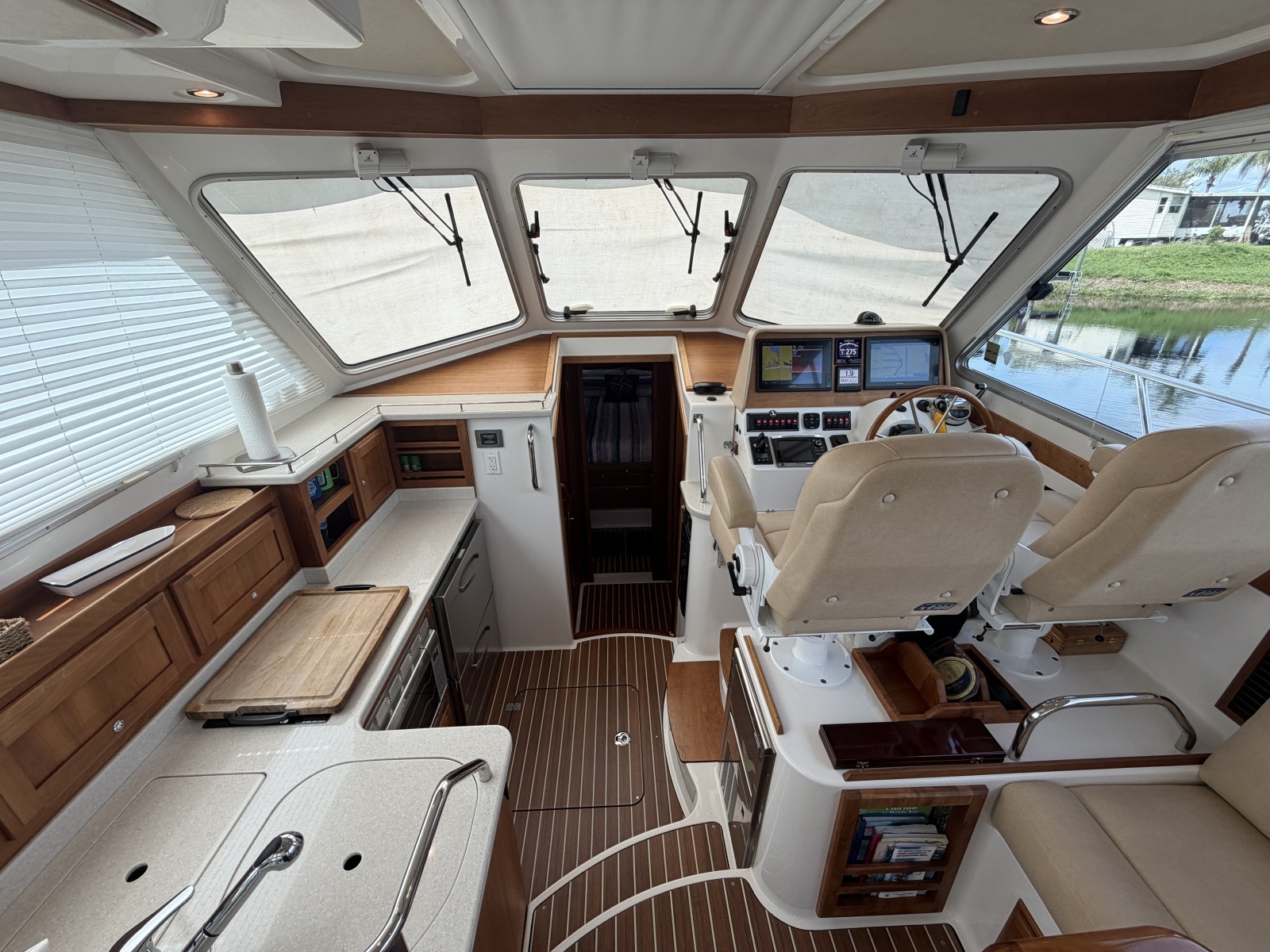 2017 Back Cove 37
