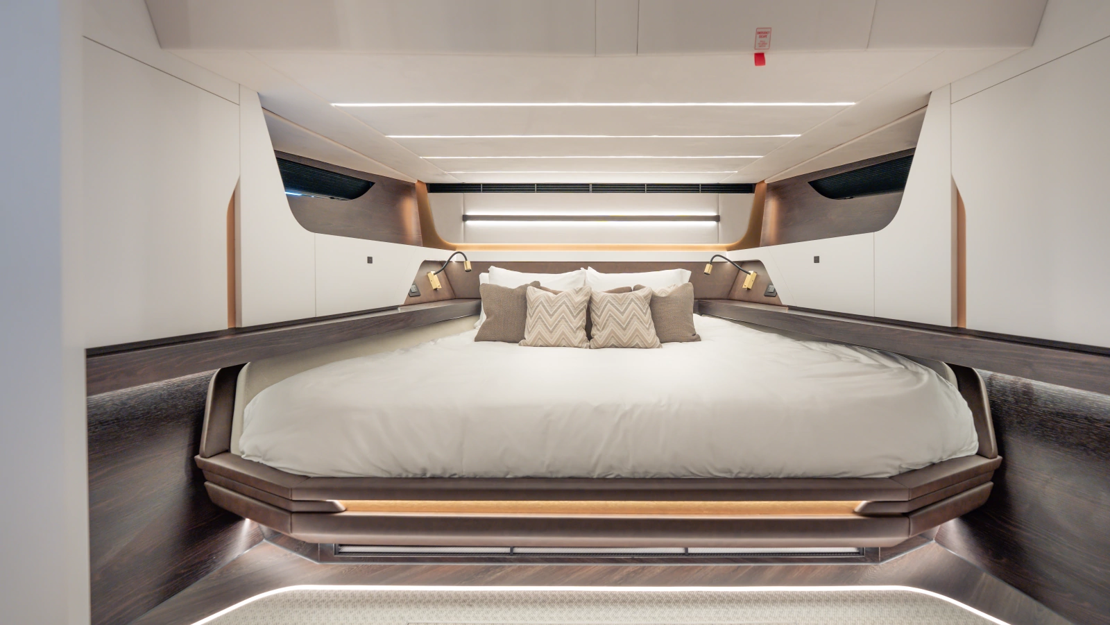 2026 Vanquish Yachts VQ70