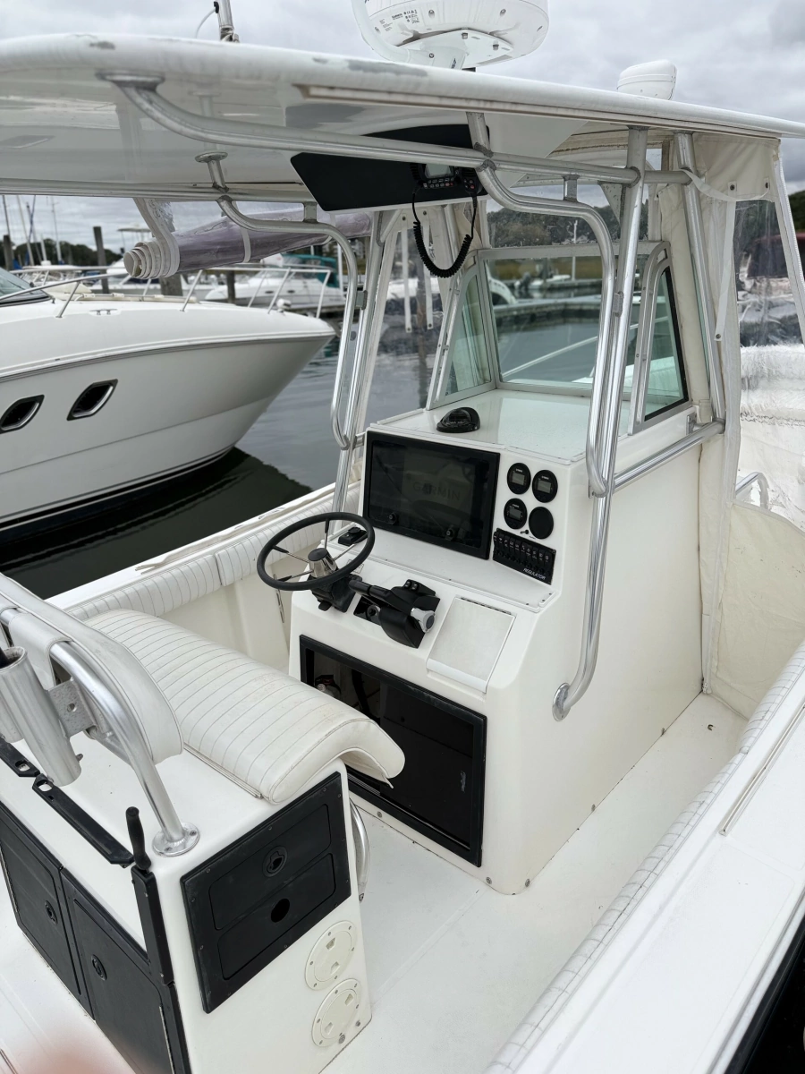 2000 Regulator Forward Seating