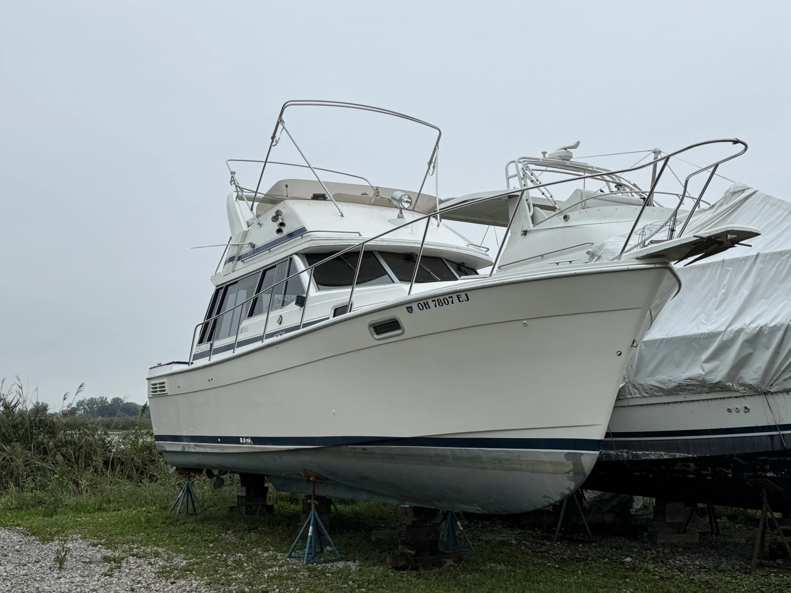 Lake Breeze 32ft Bayliner Yacht For Sale