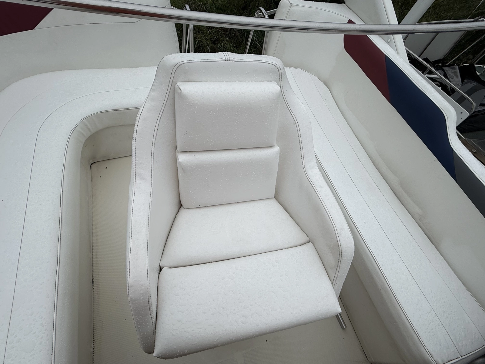 Lake Breeze 32ft Bayliner Yacht For Sale