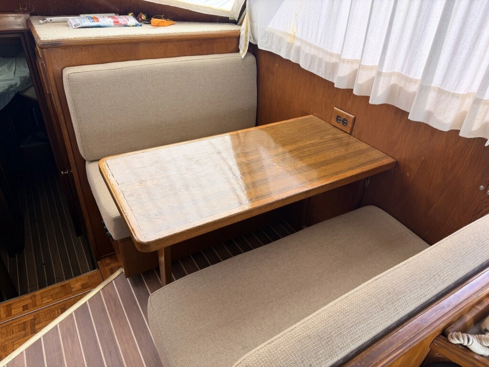 1984 Egg Harbor Sedan