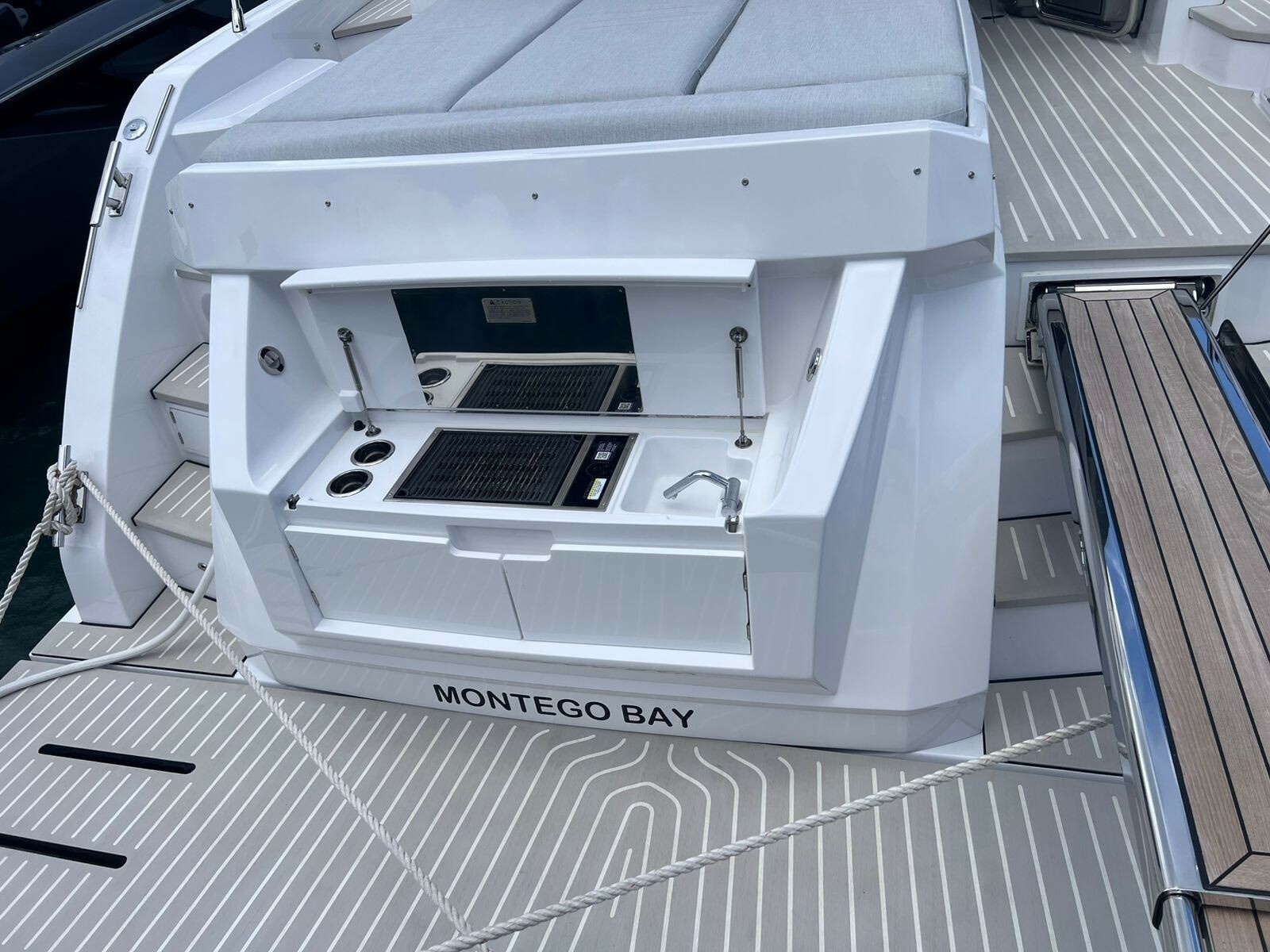 2025 Azimut Atlantis 51