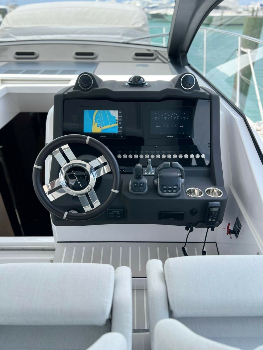 2025 Azimut Atlantis 51