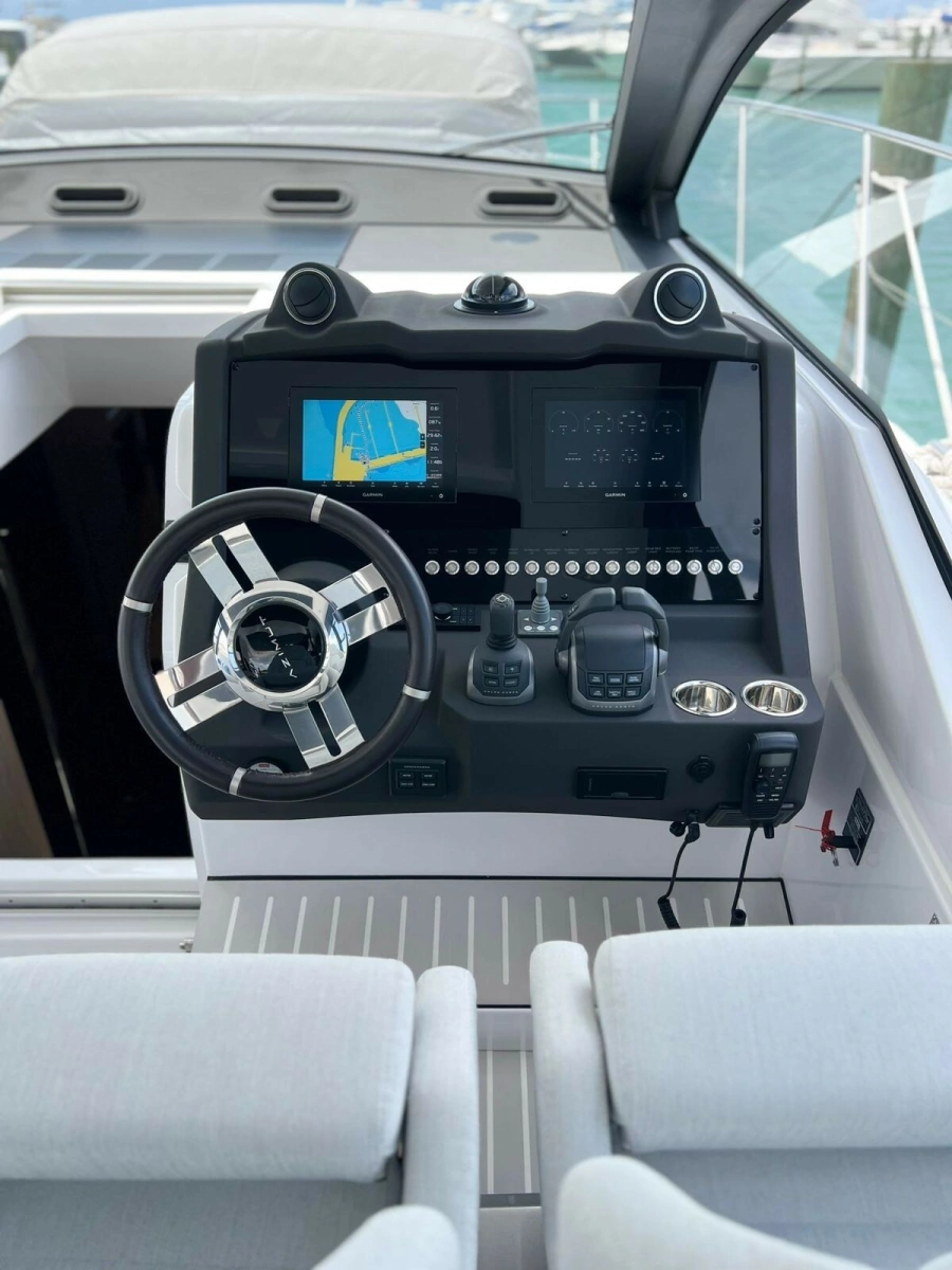 2025 Azimut Atlantis 51