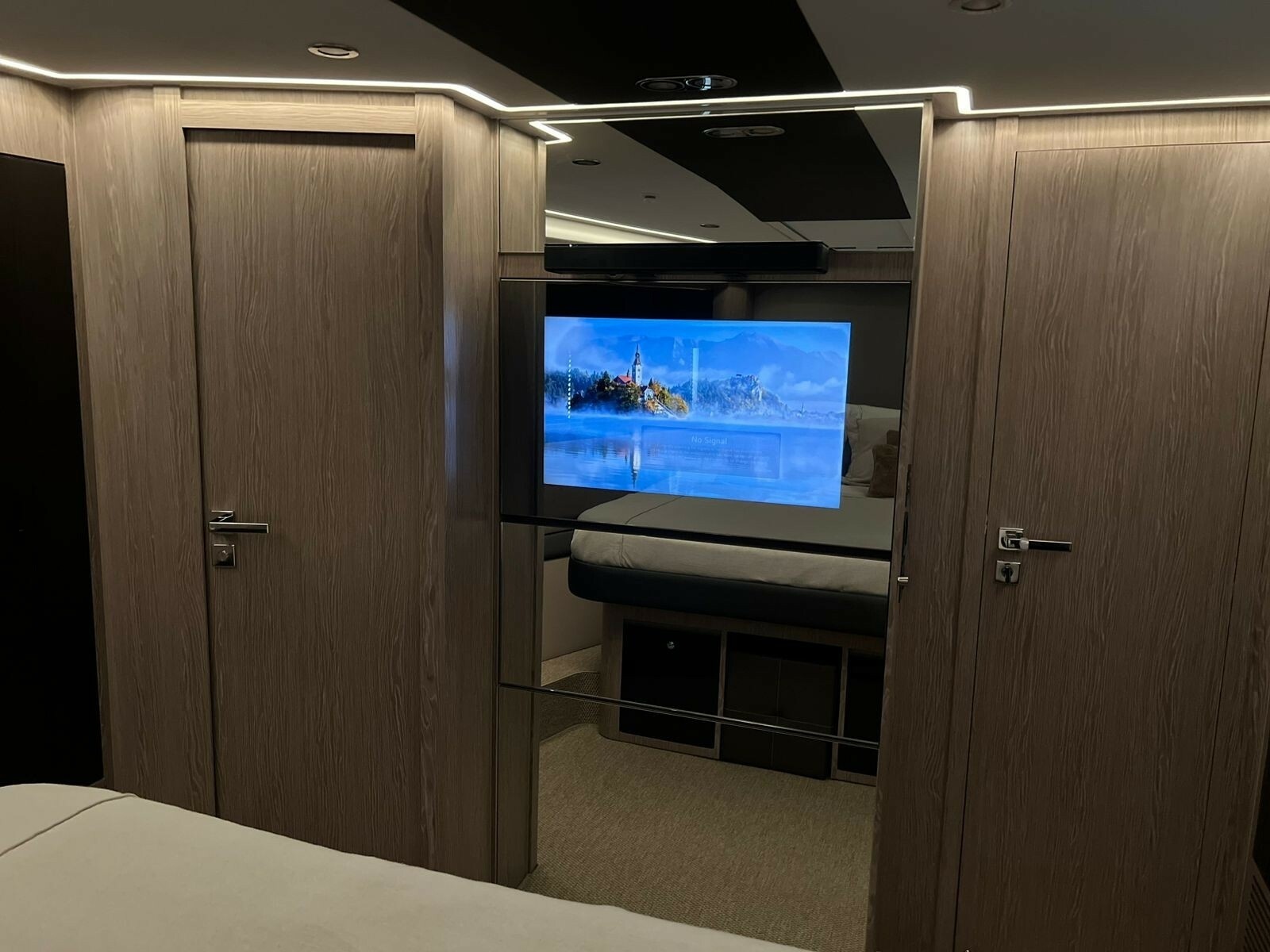 2025 Azimut Atlantis 51