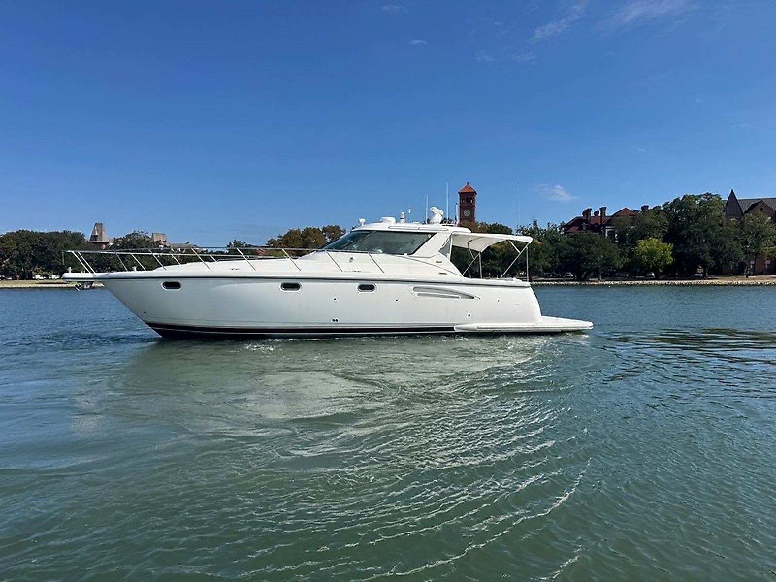 2004 Tiara Yachts 4400 Sovran